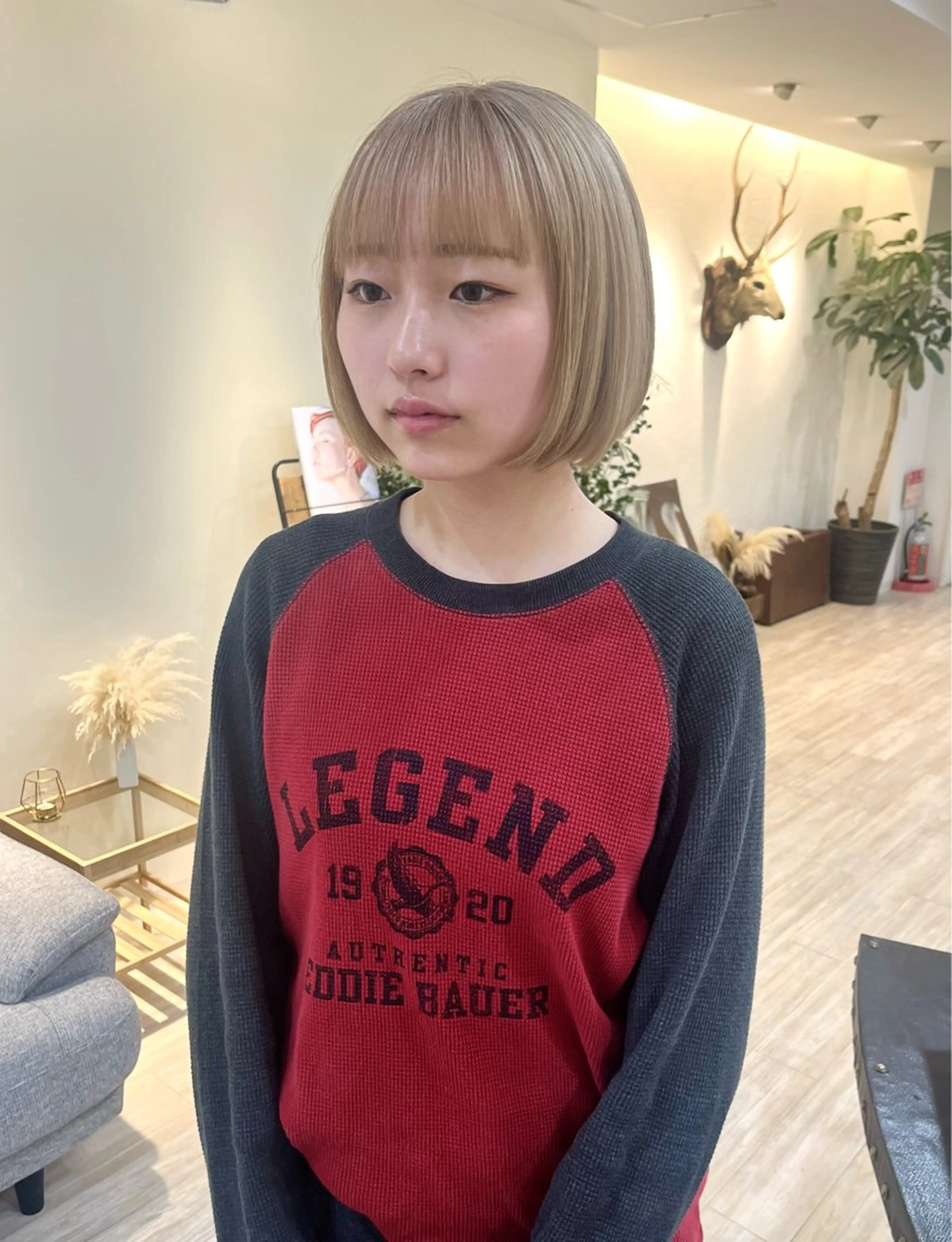 ショート カラー つぼみ/パーマ ／レイヤー／ボブのヘアスタイル