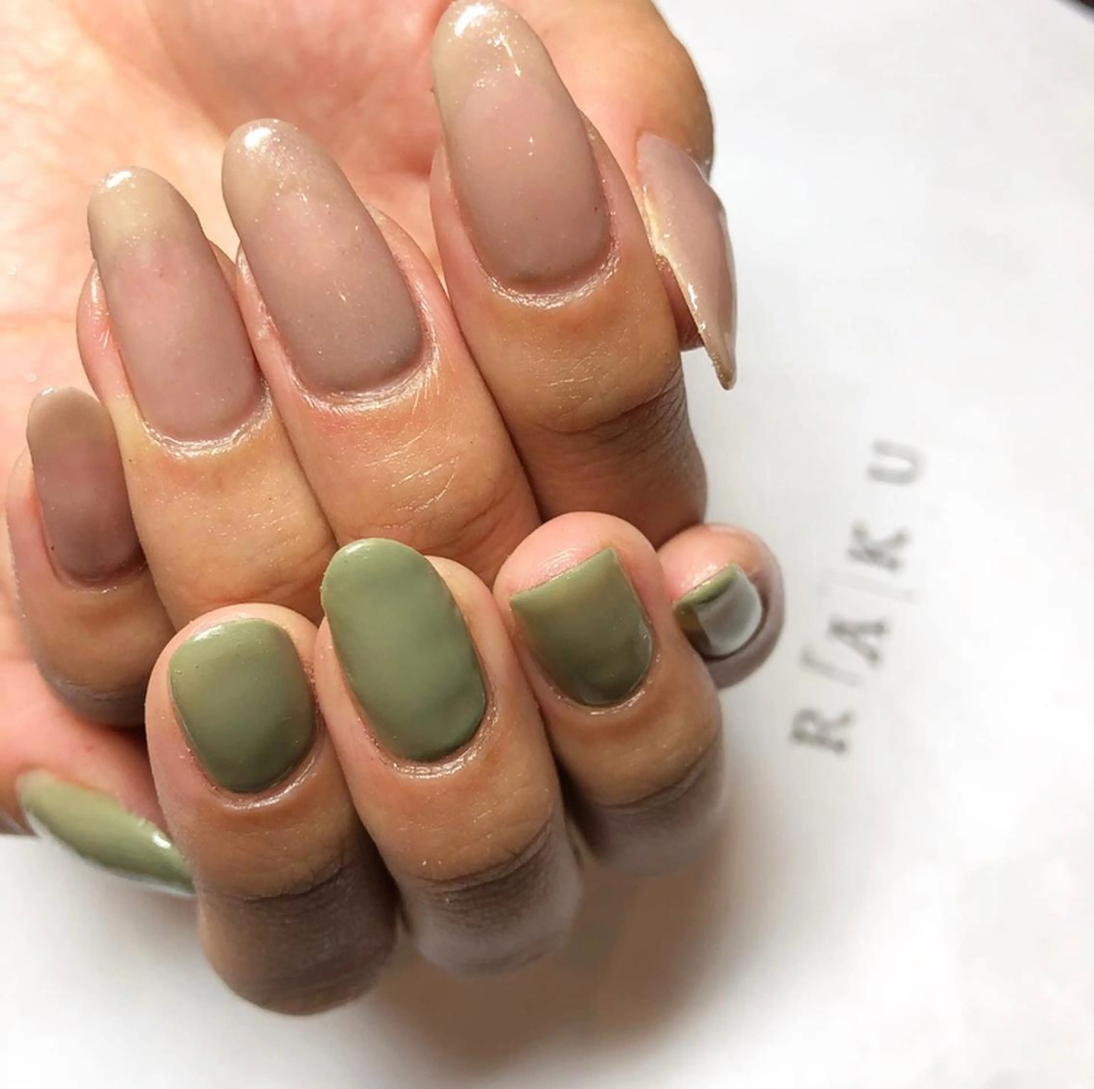 ネイル 駒月 明日香の眉毛・アイブロウイメージ