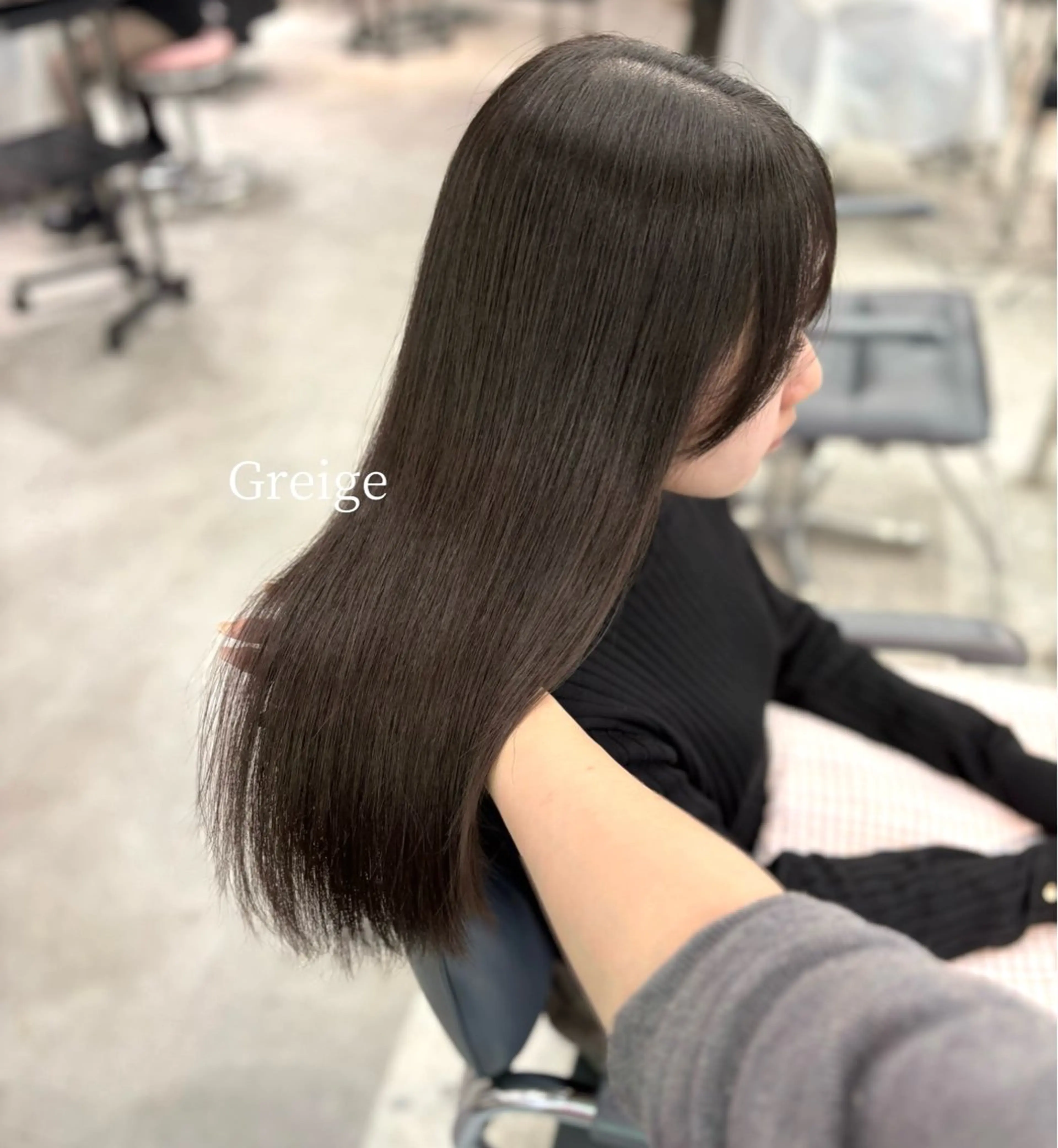 ロング カラー グレージュ カット ヘアカラー トリートメント MEI🎀つやカラー 🎀レイヤー🎀渋谷のヘアスタイル