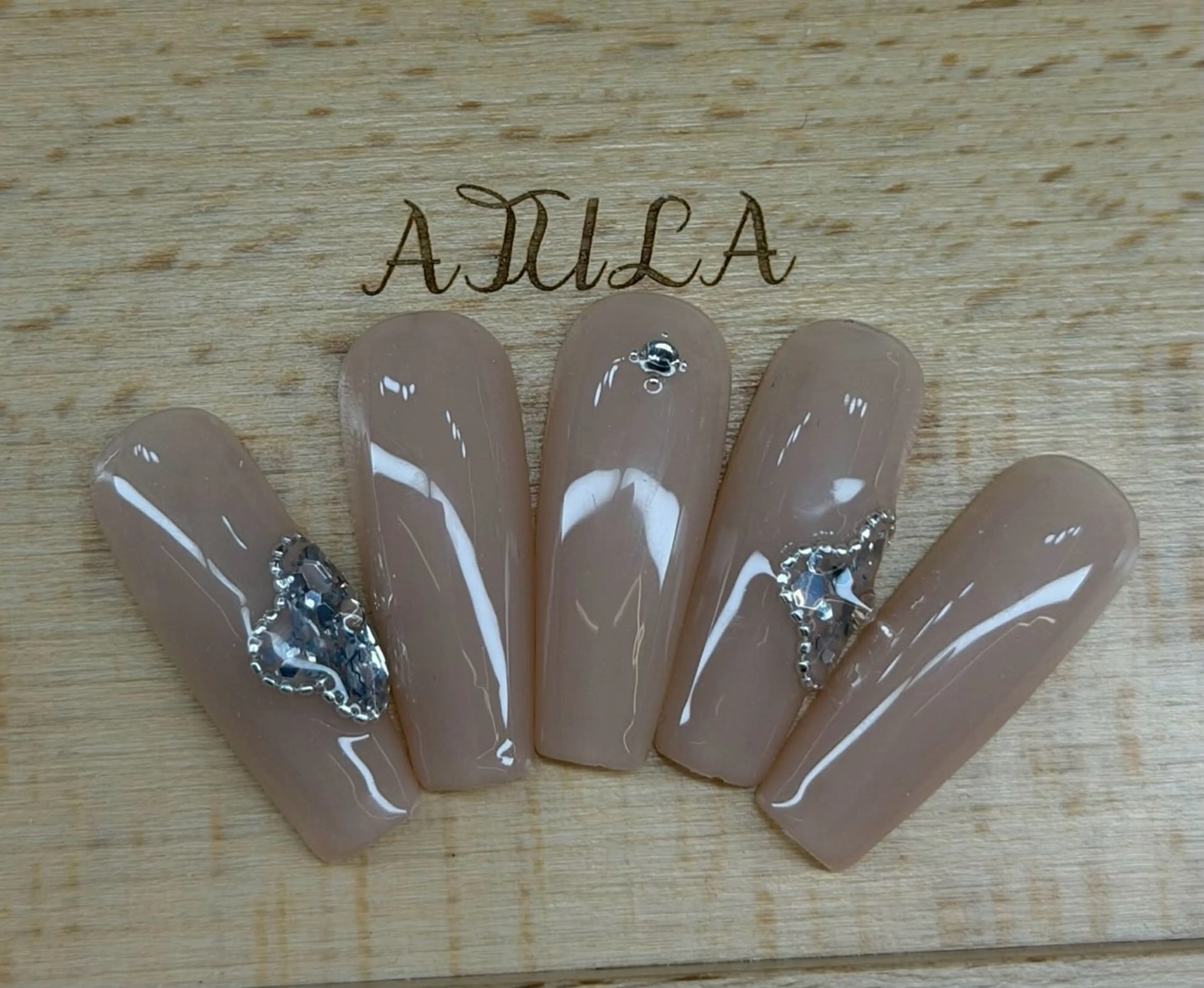 ネイル ハンドネイル ATULA nailのネイルデザイン