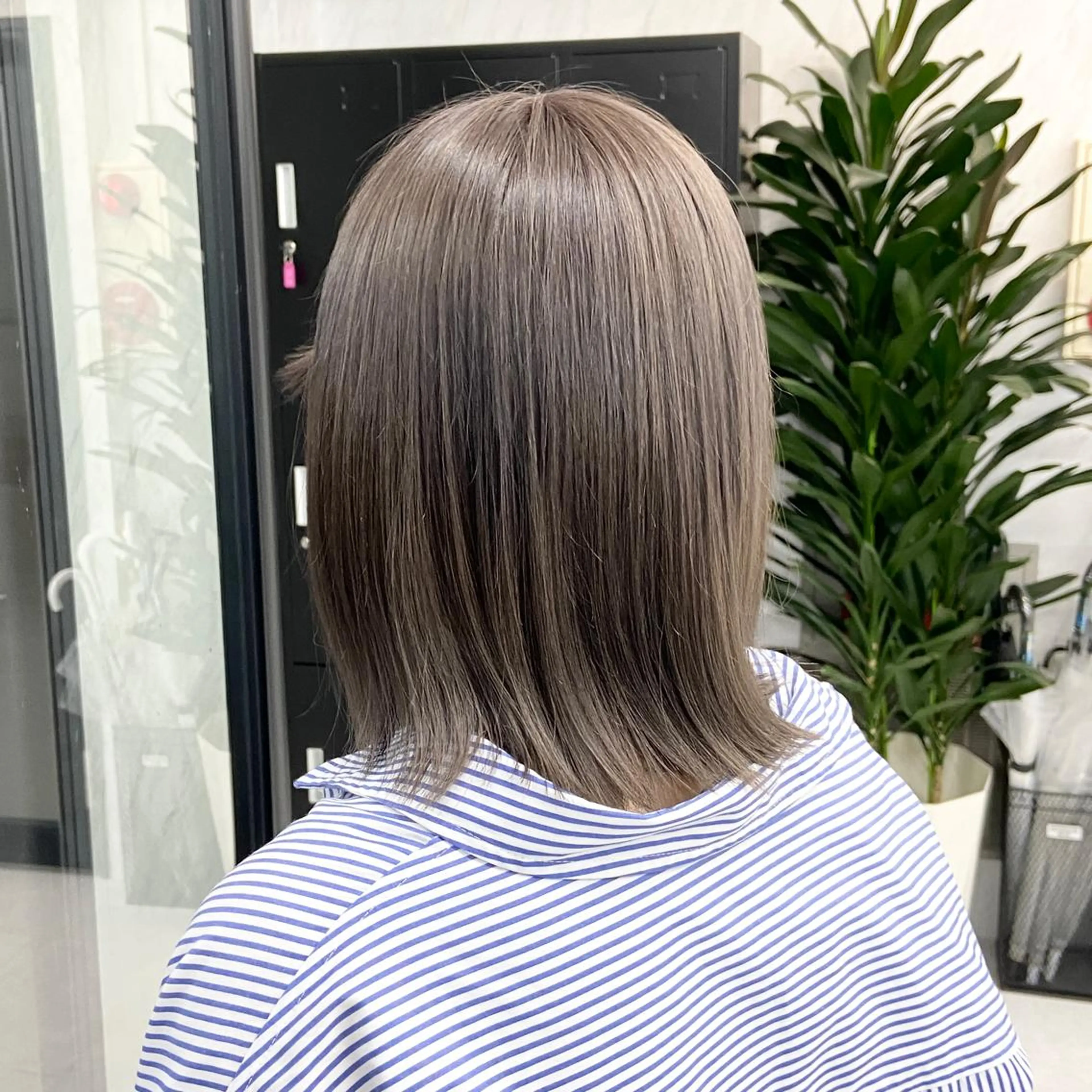 ミディアム カラー ハイトーンカラー ミルボンAujua認定サロン Ria  OSAKA 梅田所属・メンズ特化/ マンツーマン/Ryuのヘアスタイル