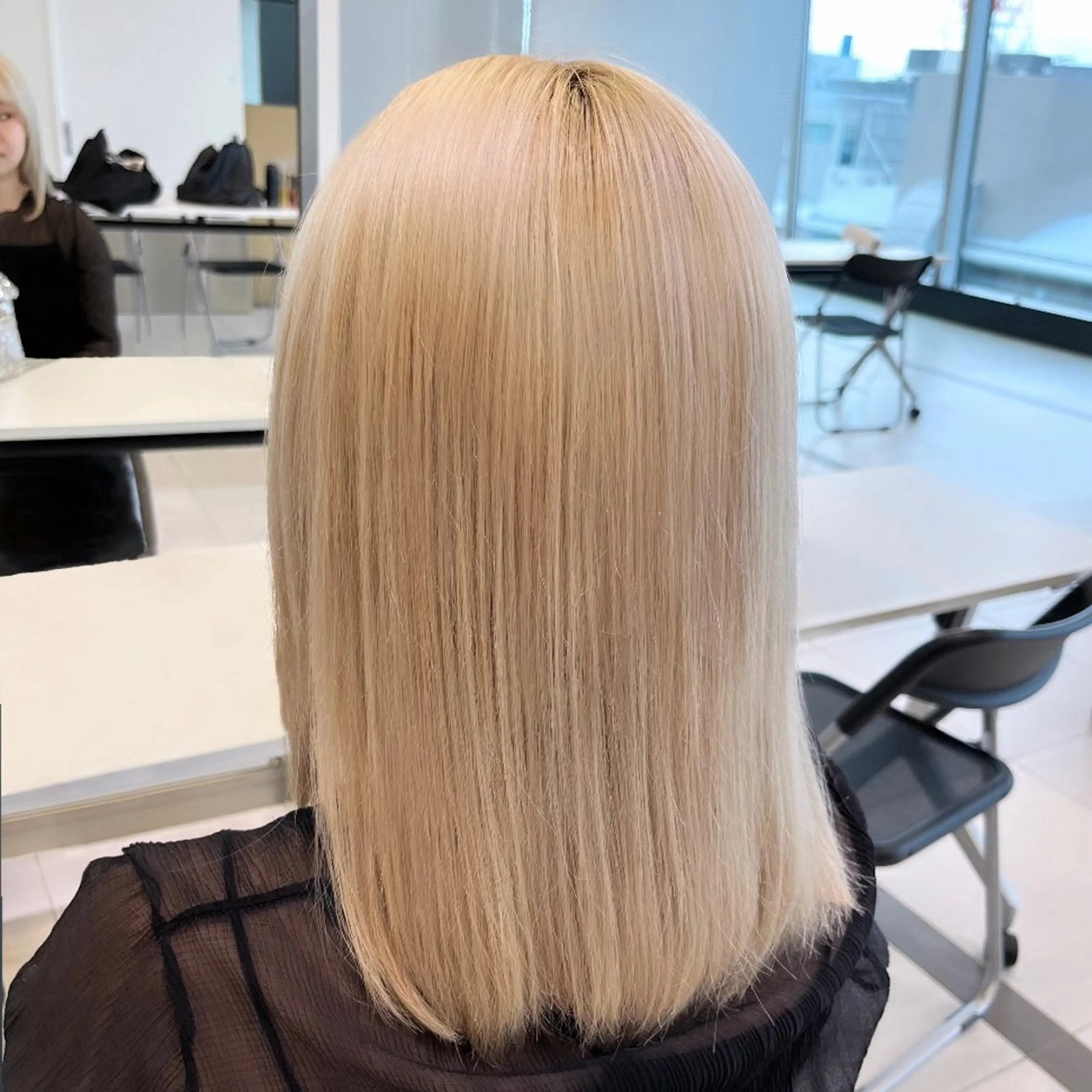 ミディアム トリートメント 𝐲𝐮𝐮 /艶髪 /透明感カラー🌱のヘアスタイル