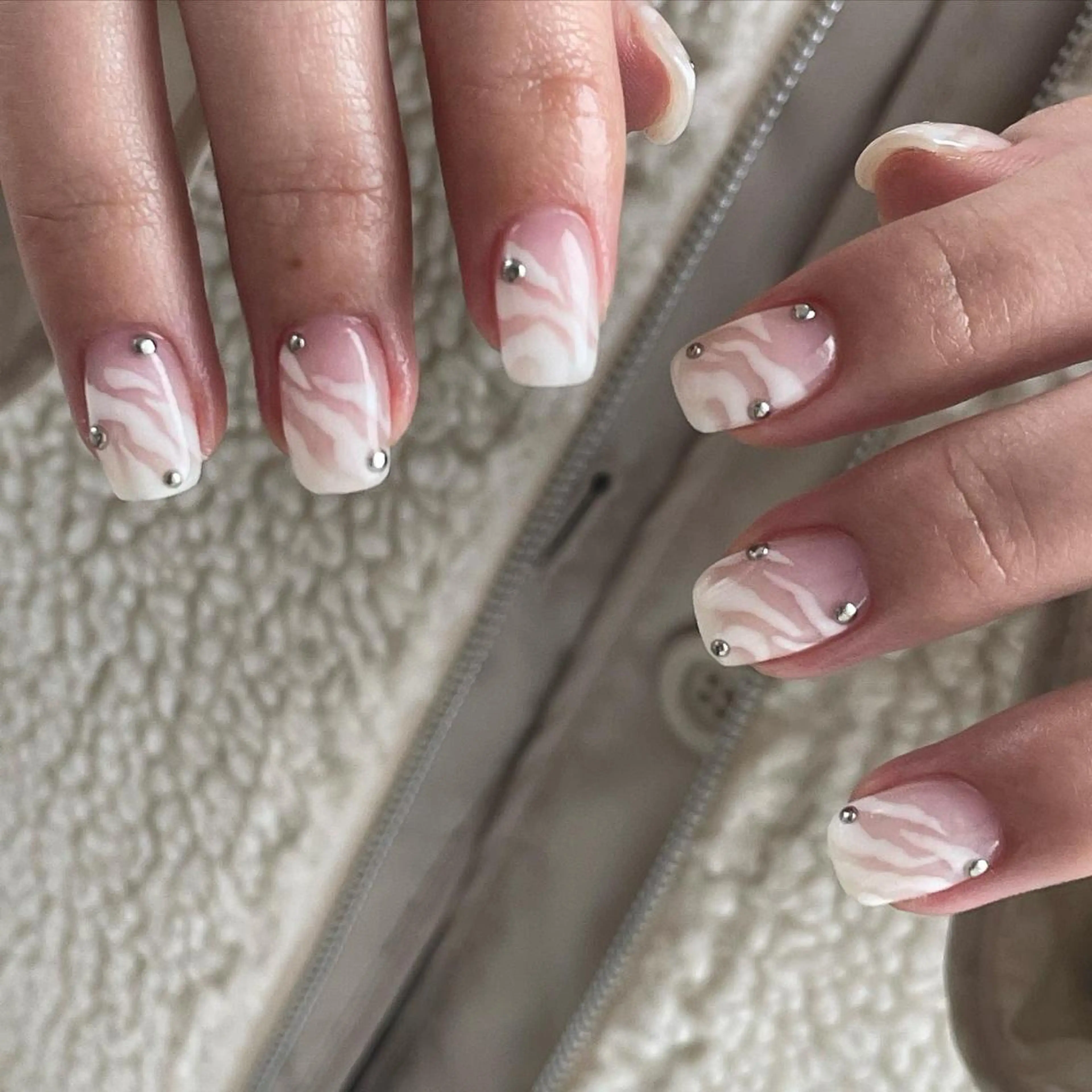 ミディアム m kaori𓃟のネイルデザイン