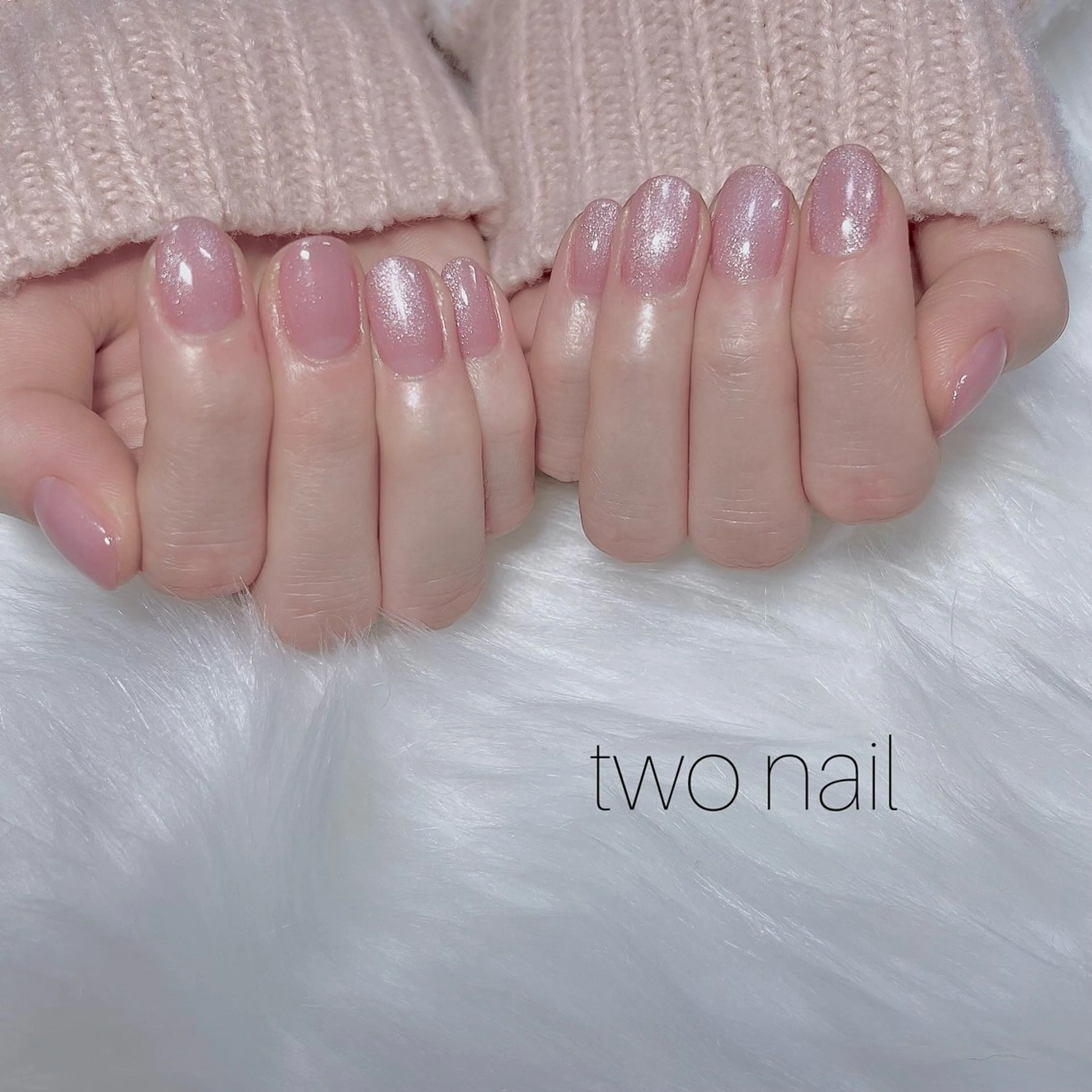 ネイル キラキラネイル マグネットネイル ネイルチップ ホワイト ハンドネイル two nailのネイルデザイン