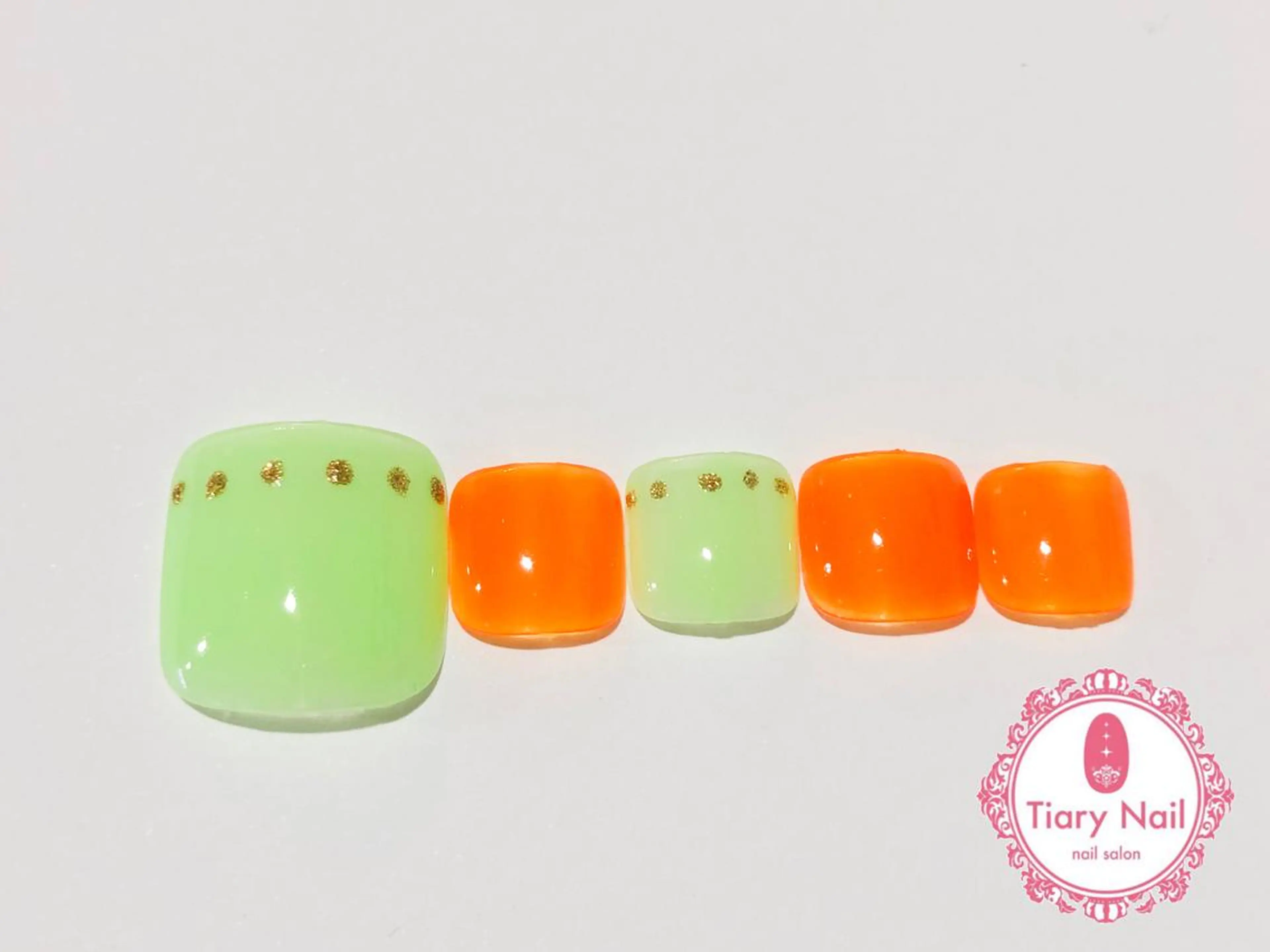 ネイル tiarynail K K🐼のネイルデザイン