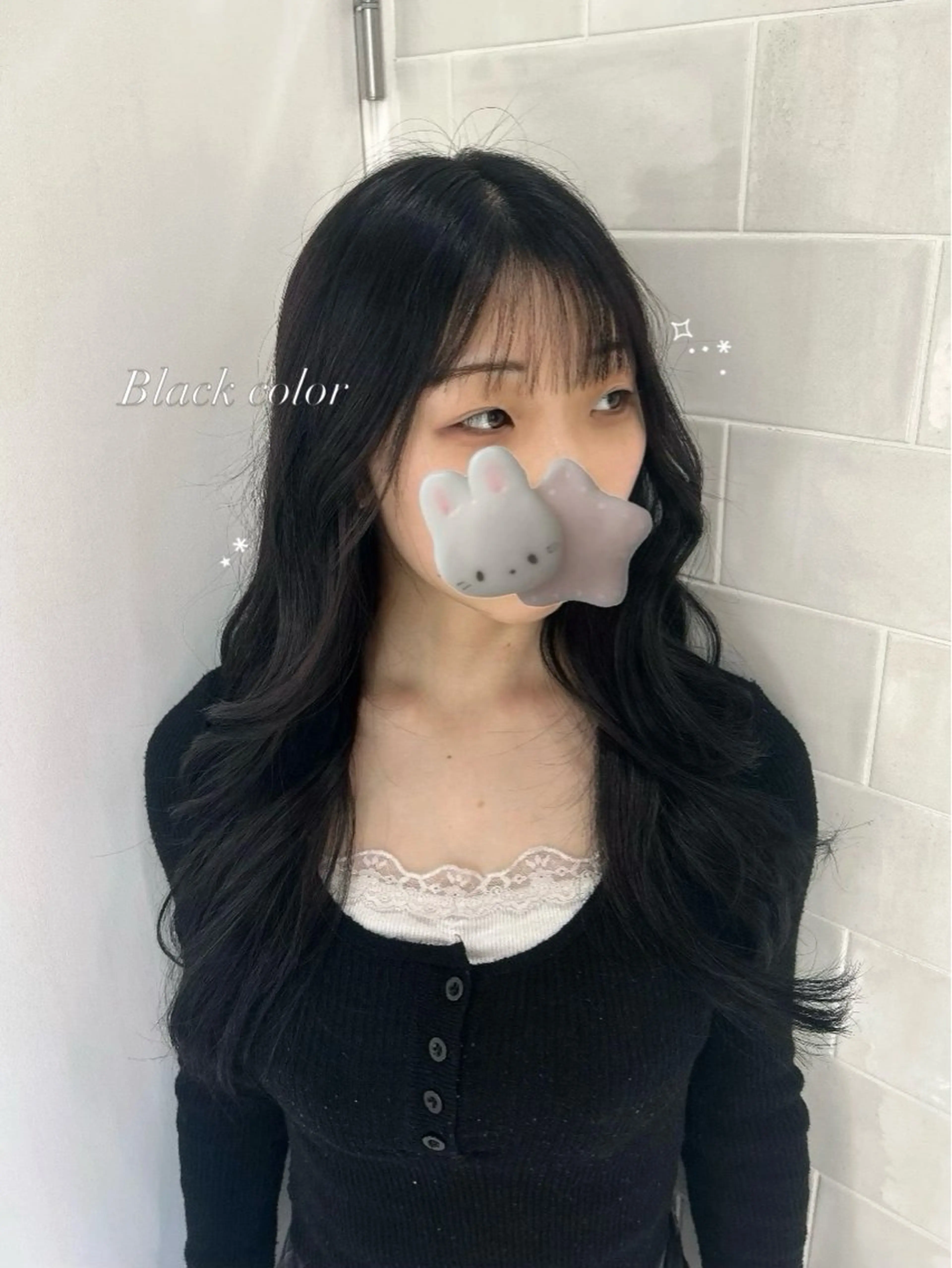 ロング カラー 黒髪 透明感カラー ヘアカラー トリートメント kana°ʚ🎀ɞ° 韓国風透明感カラーのヘアスタイル