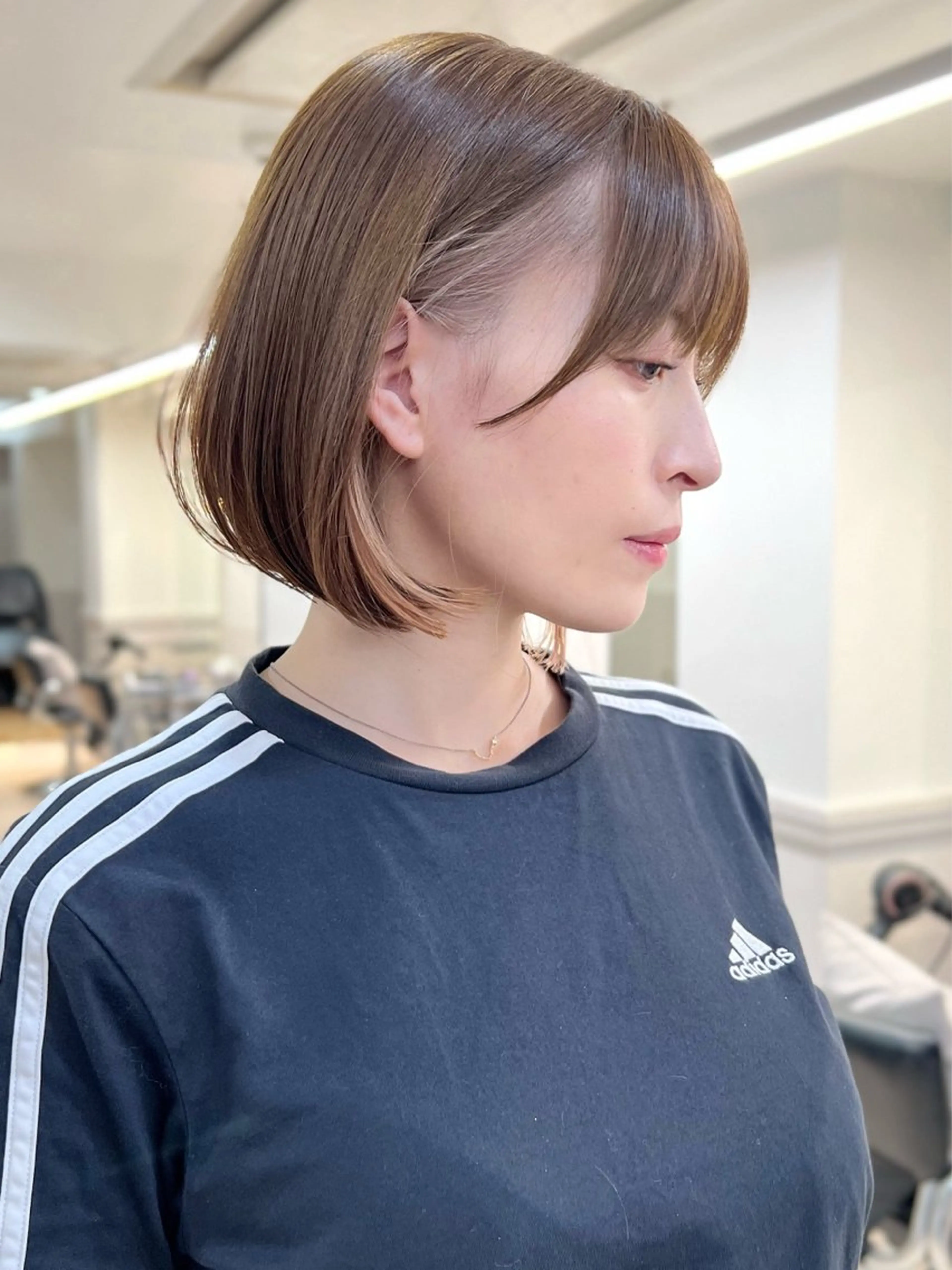 ショート ボブ カット ヘアカラー トリートメント 夏山 秀憲のヘアスタイル