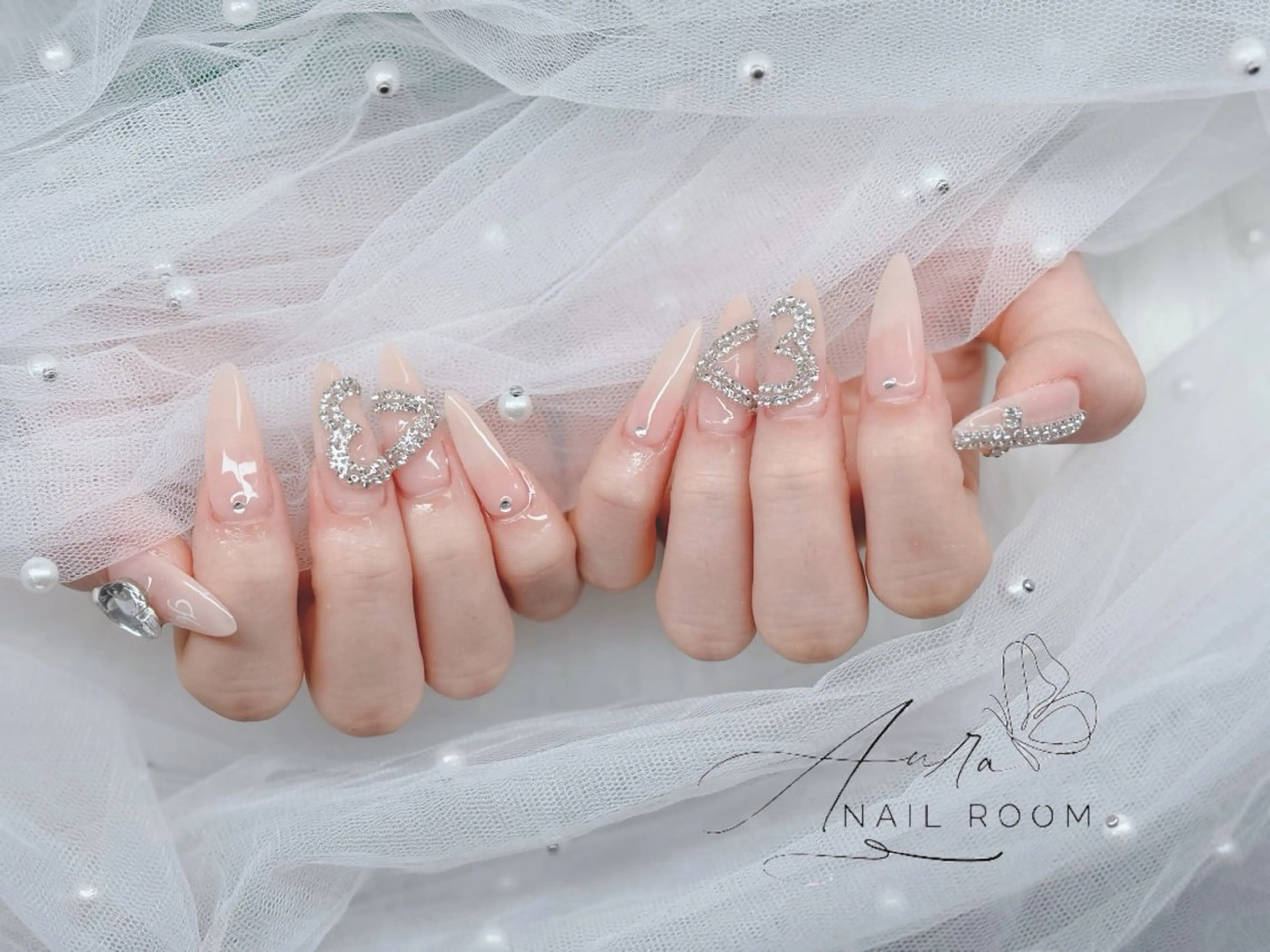 ネイル ガーリー Aura Nail Roomのネイルデザイン