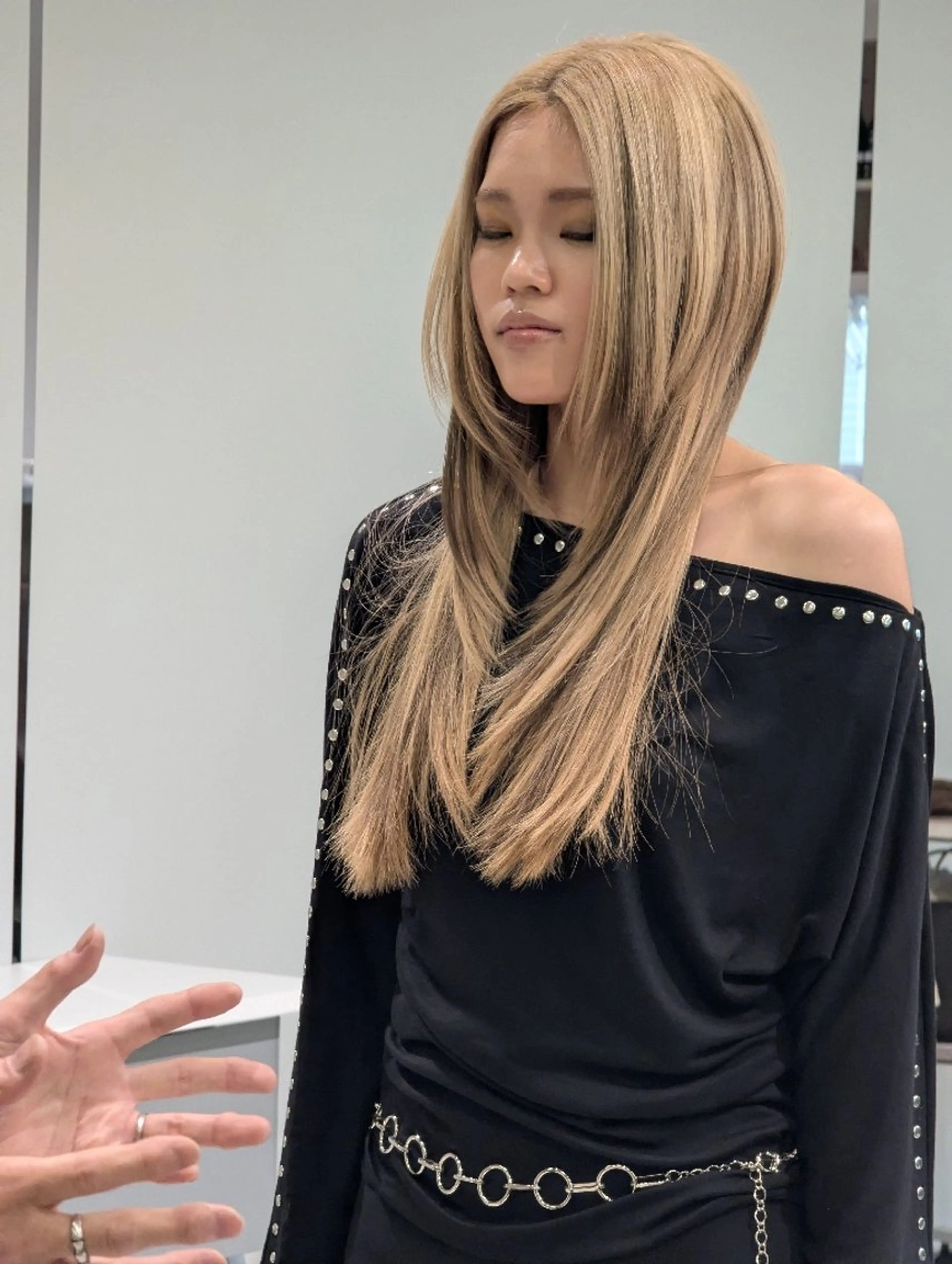 ロング 早坂 繁喜のヘアスタイル