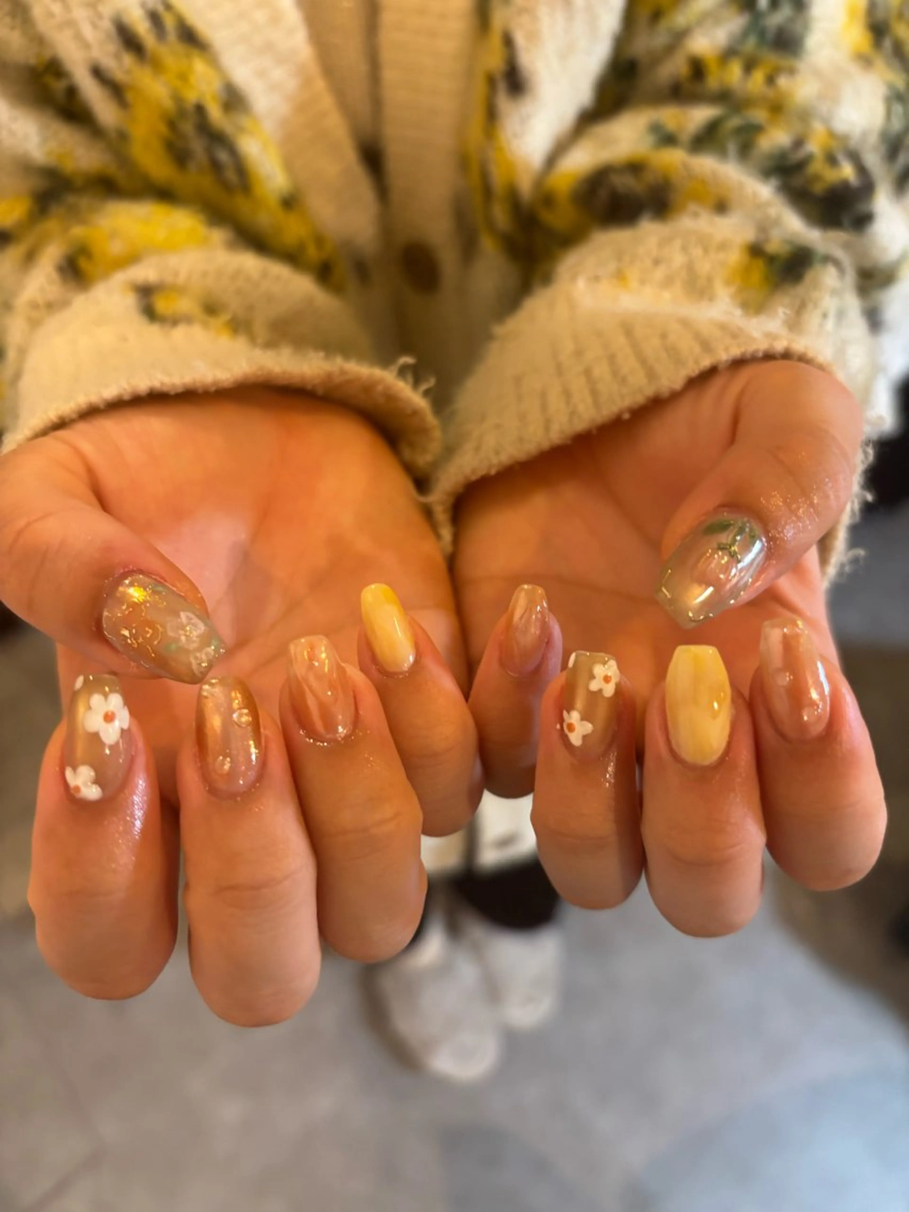 ミディアム nailsalon unayのネイルデザイン