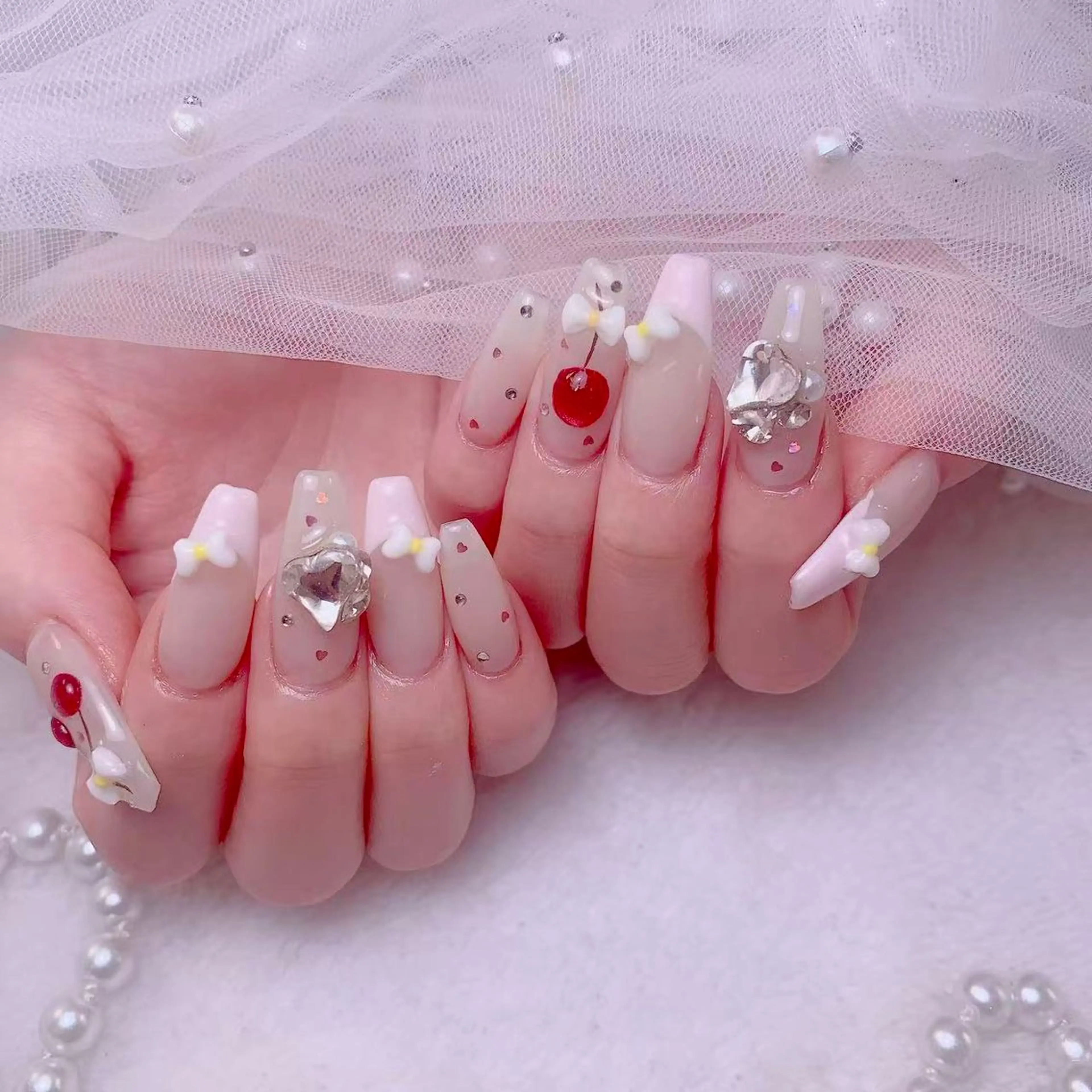 ネイル Amina nail salonのネイルデザイン