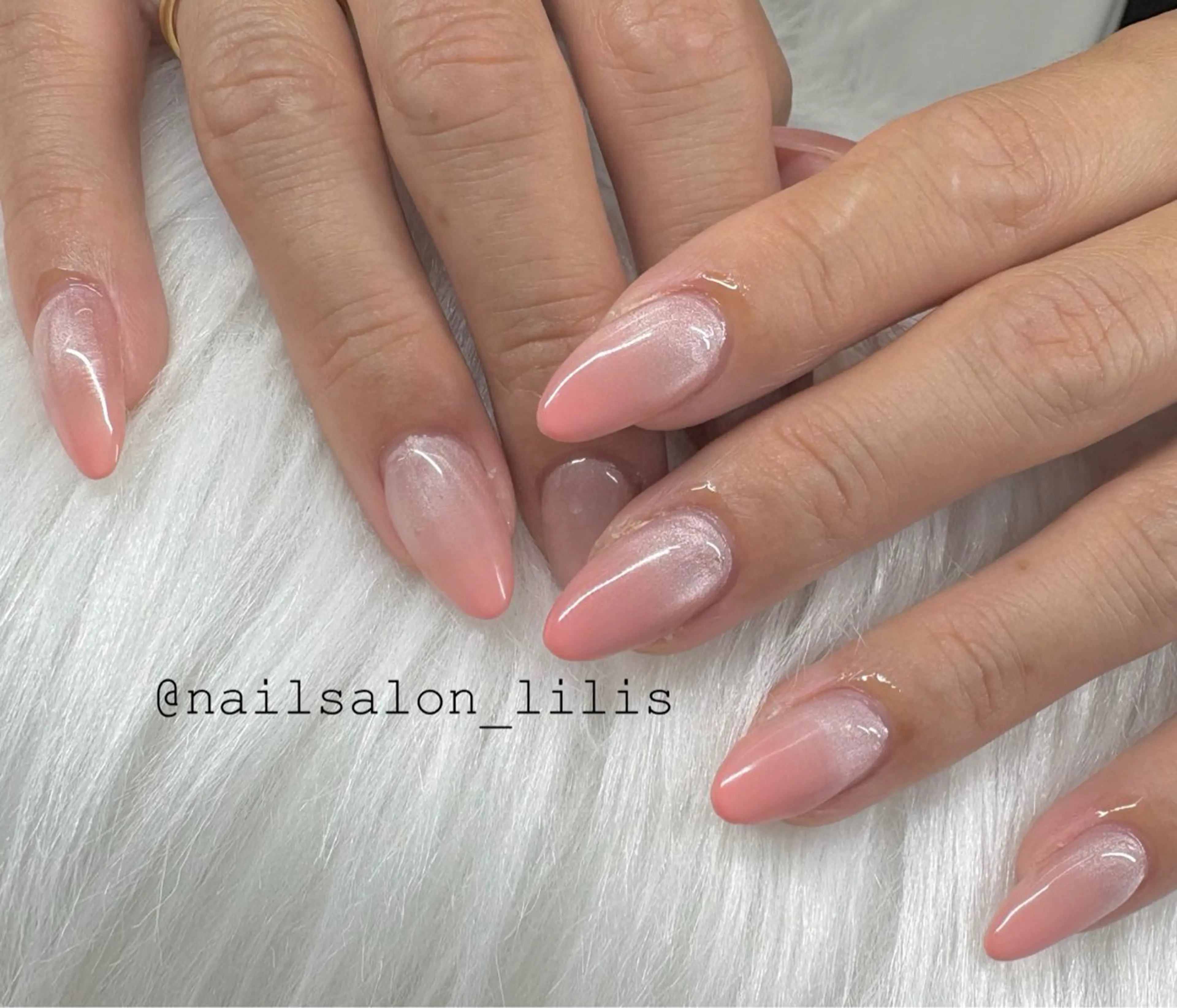 ネイル グラデーション ピンク ハンドネイル nailsalon Lilisのネイルデザイン