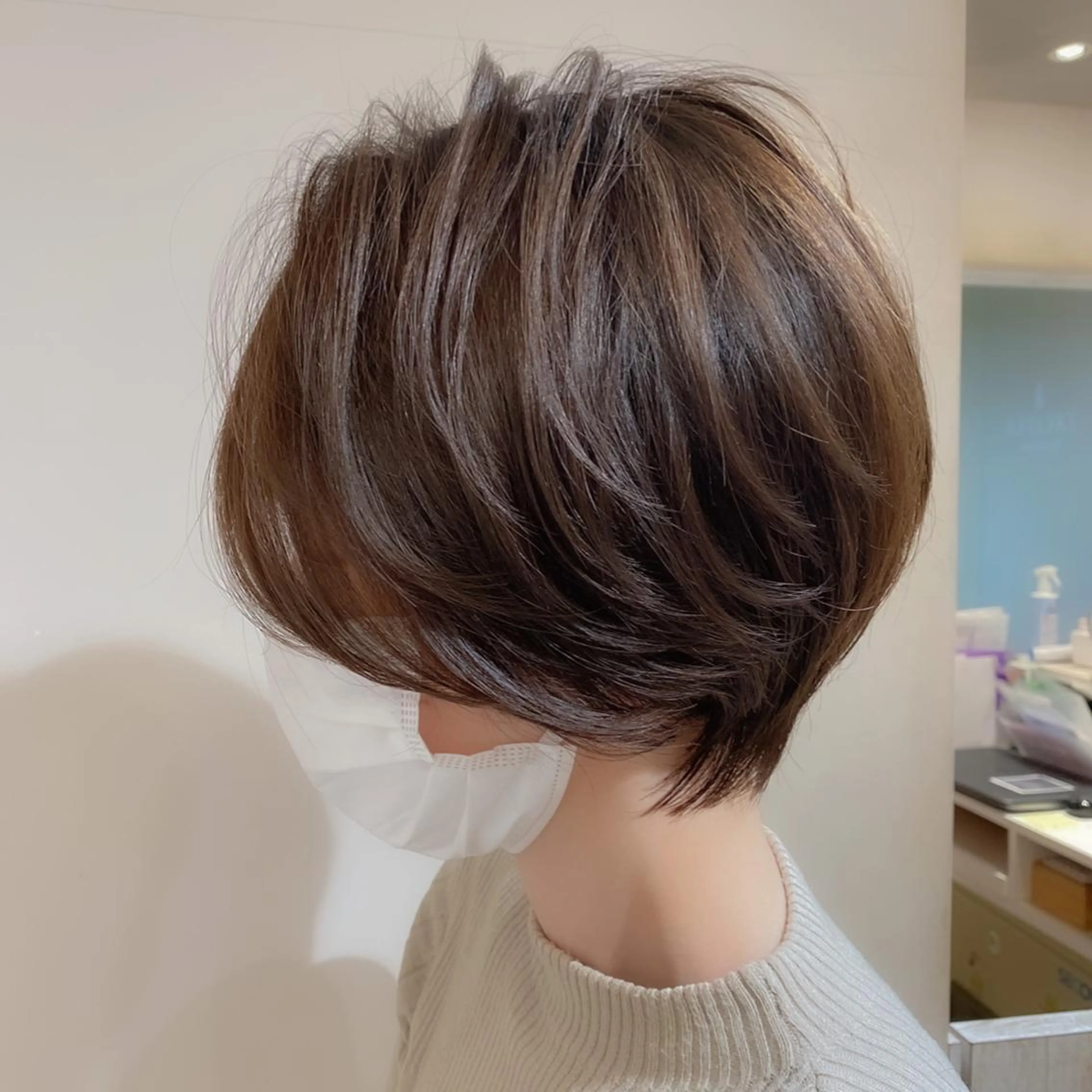 ショート カラー カット ヘアカラー トリートメント On所属・顔まわりカット🌟 くびれヘア/寺門遥輝のヘアスタイル