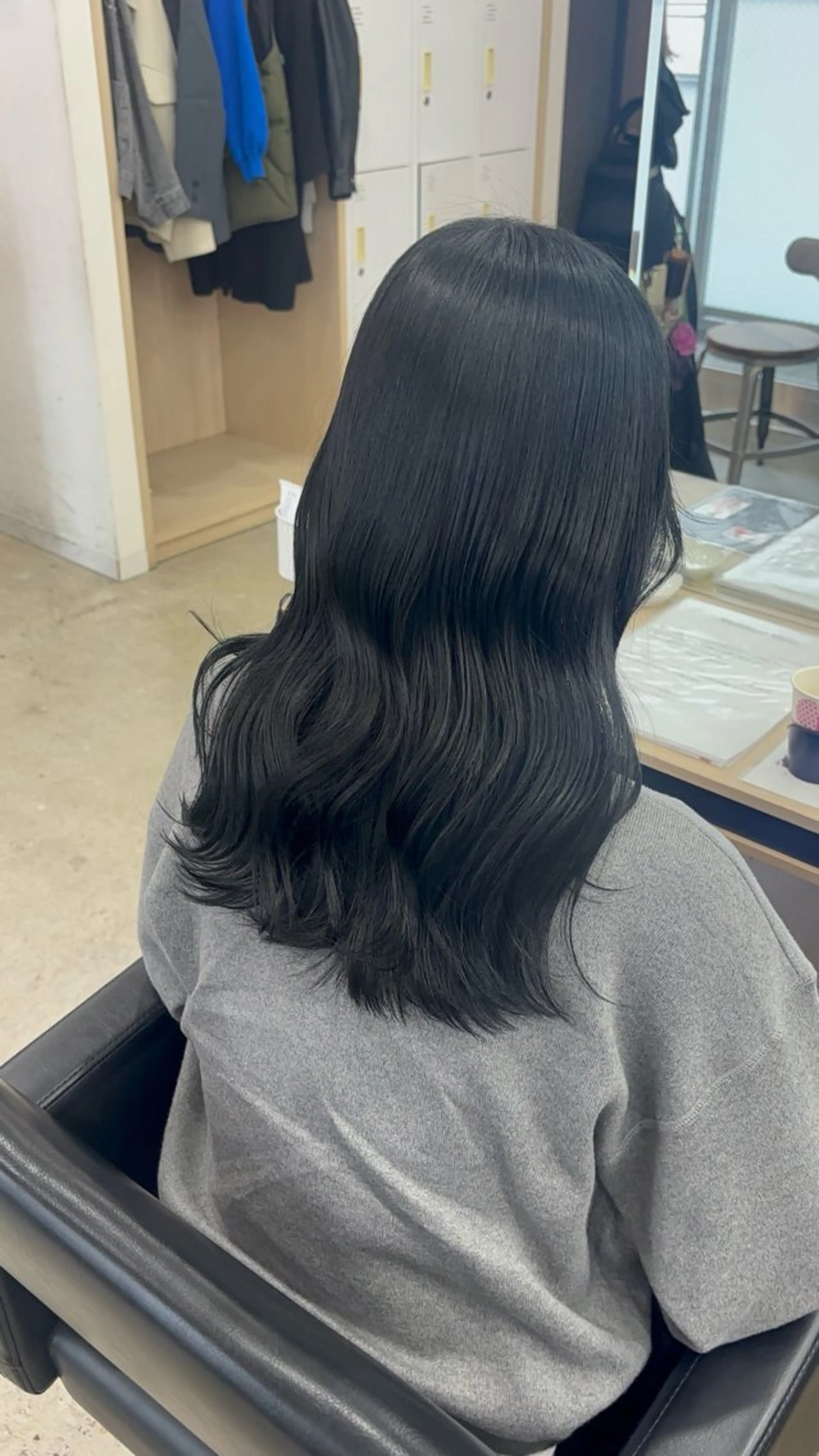 セミロング カラー カット ヘアカラー トリートメント 🪽髪質改善矯正 🤍MIU🤍のヘアスタイル
