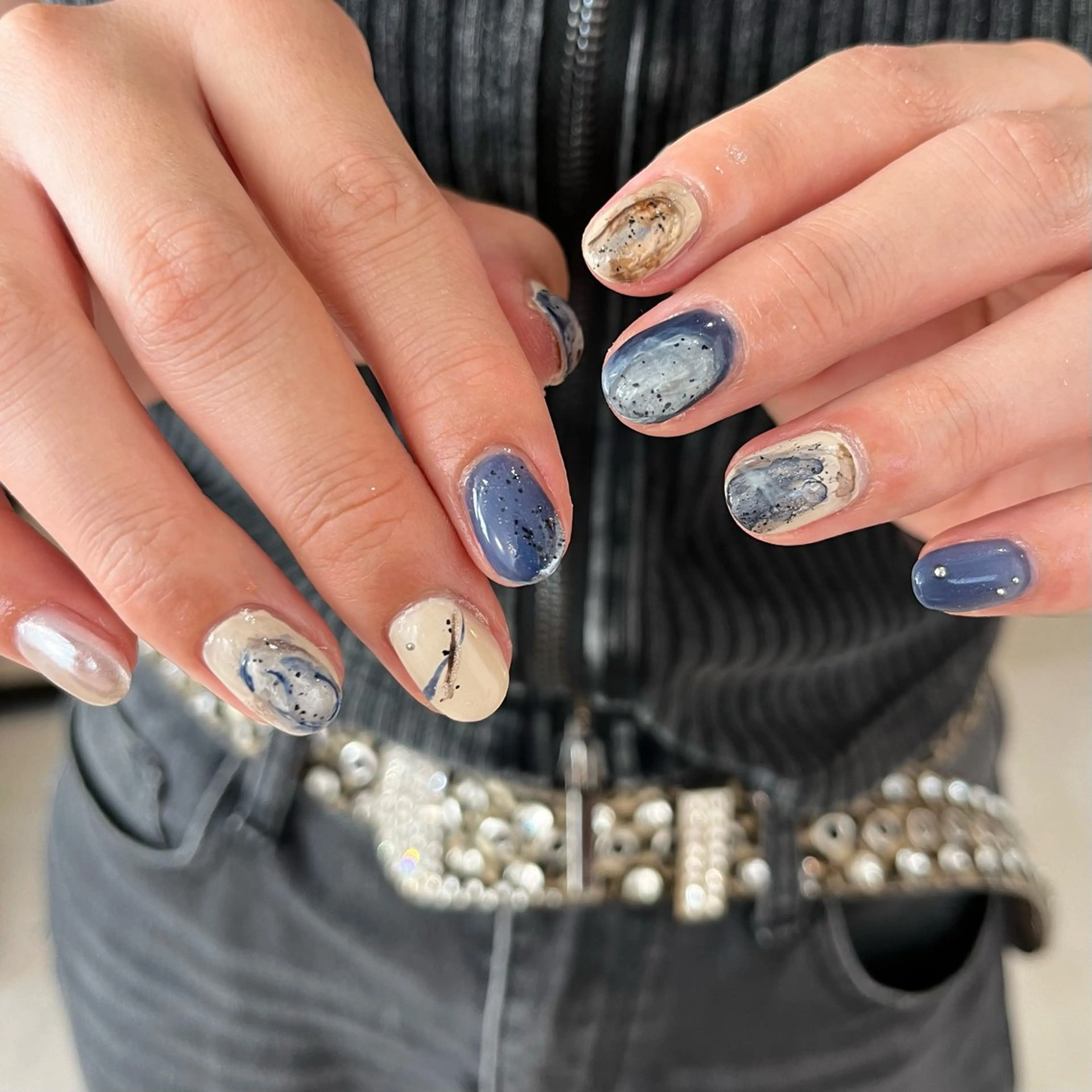 ネイル ニュアンスネイル ハンドネイル 市本 葵のネイルデザイン