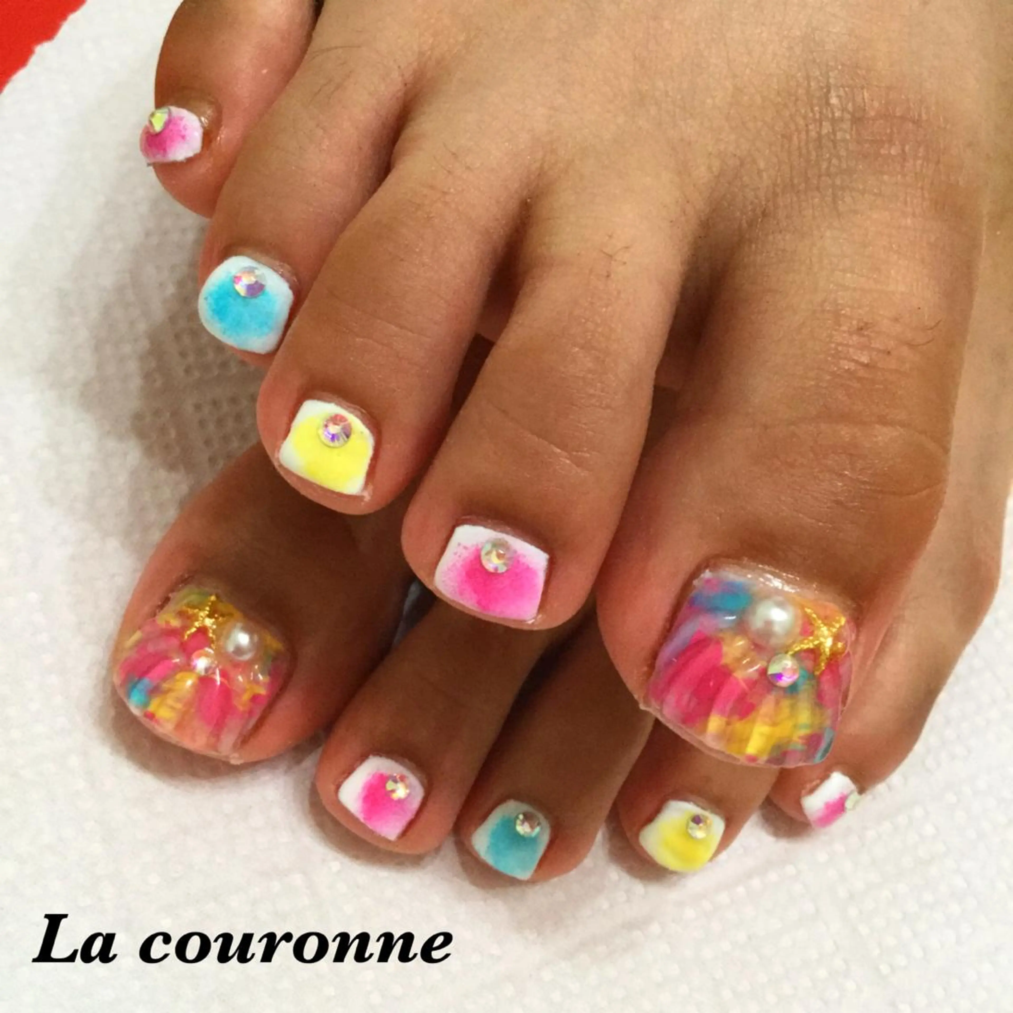 ネイル Lacouronne NATSUMIのネイルデザイン