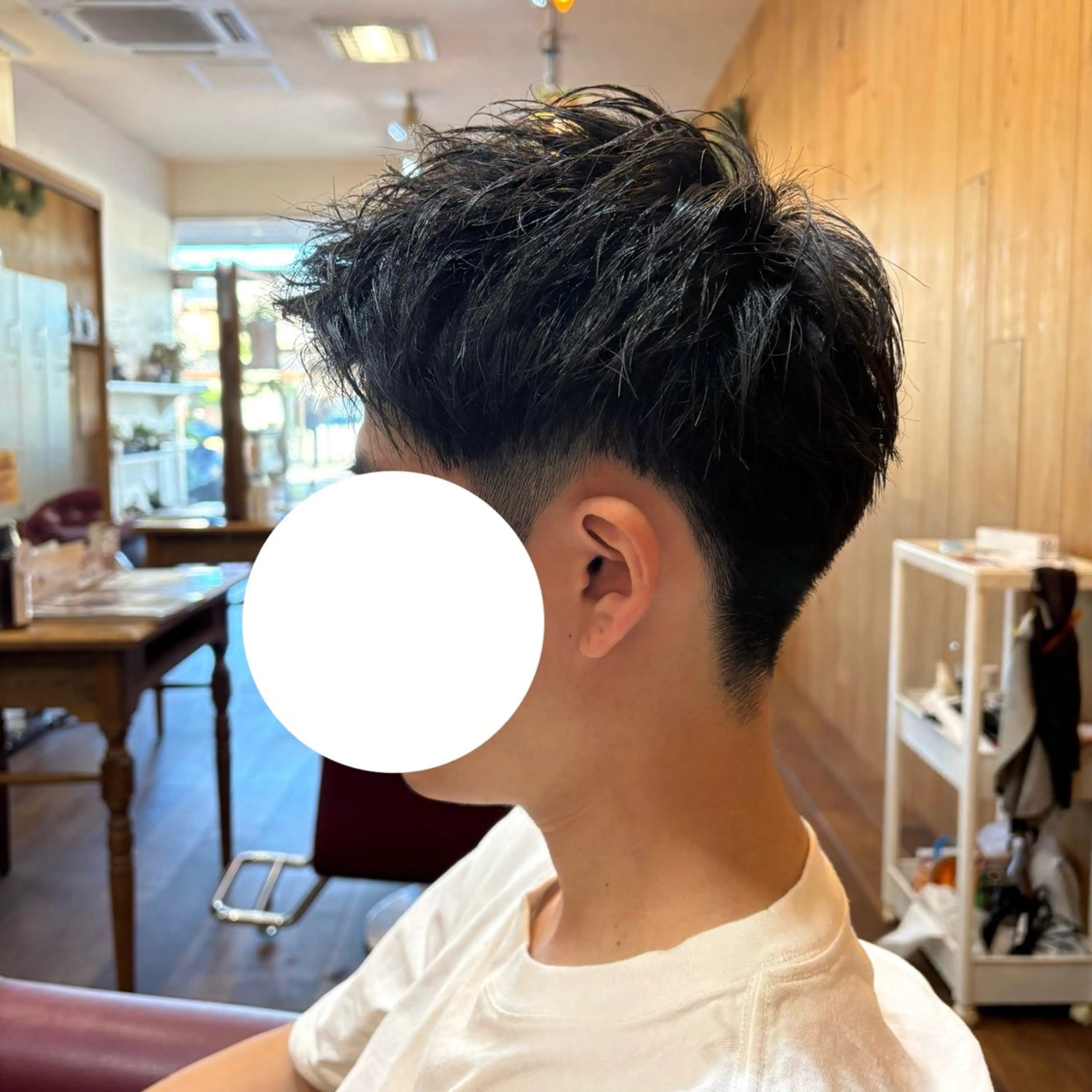 ショート メンズ アップバング ショートヘア 足立 千咲のヘアスタイル