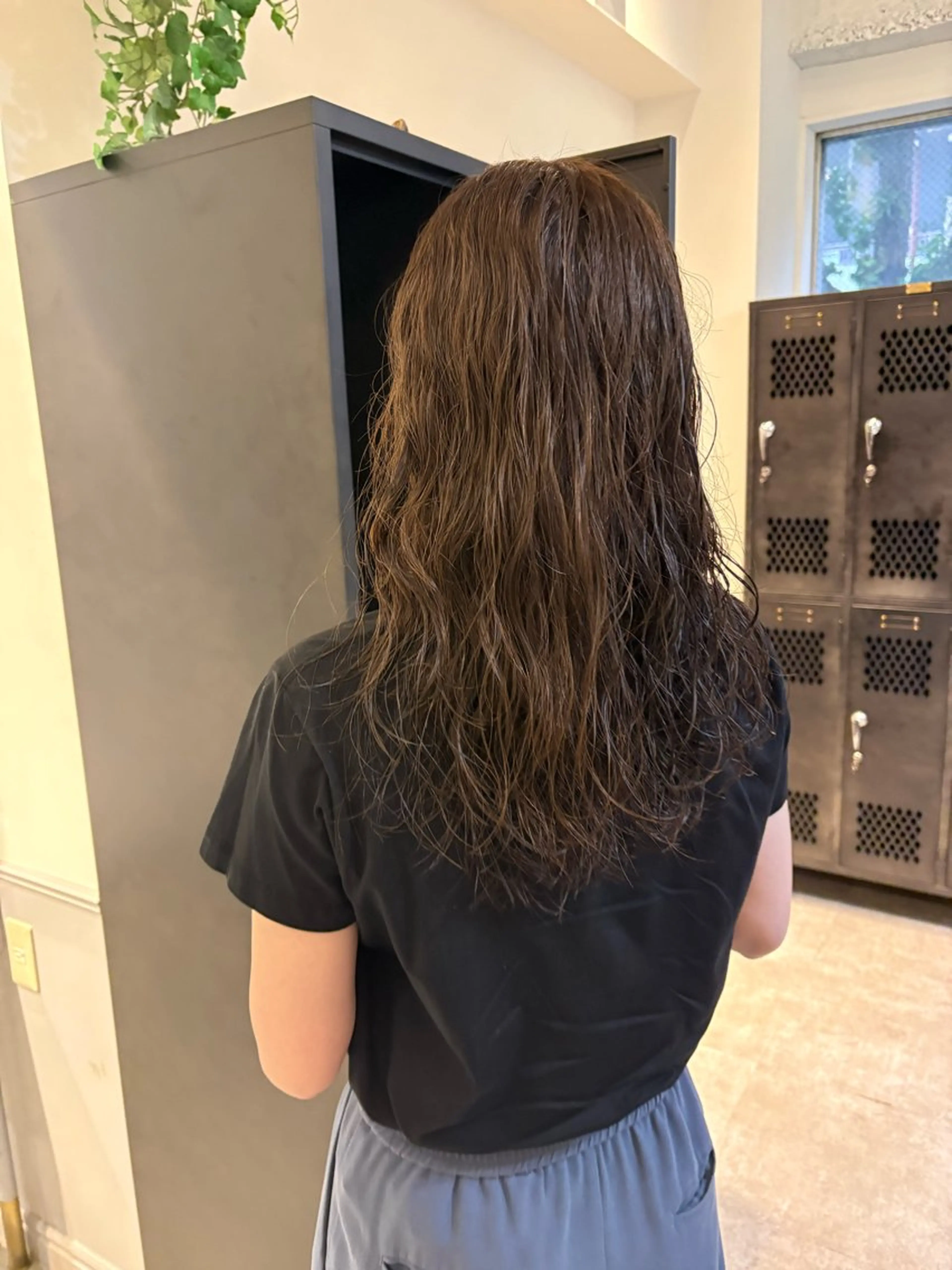 ロング パーマ SIKI yuuna レイヤーカット🪽のヘアスタイル