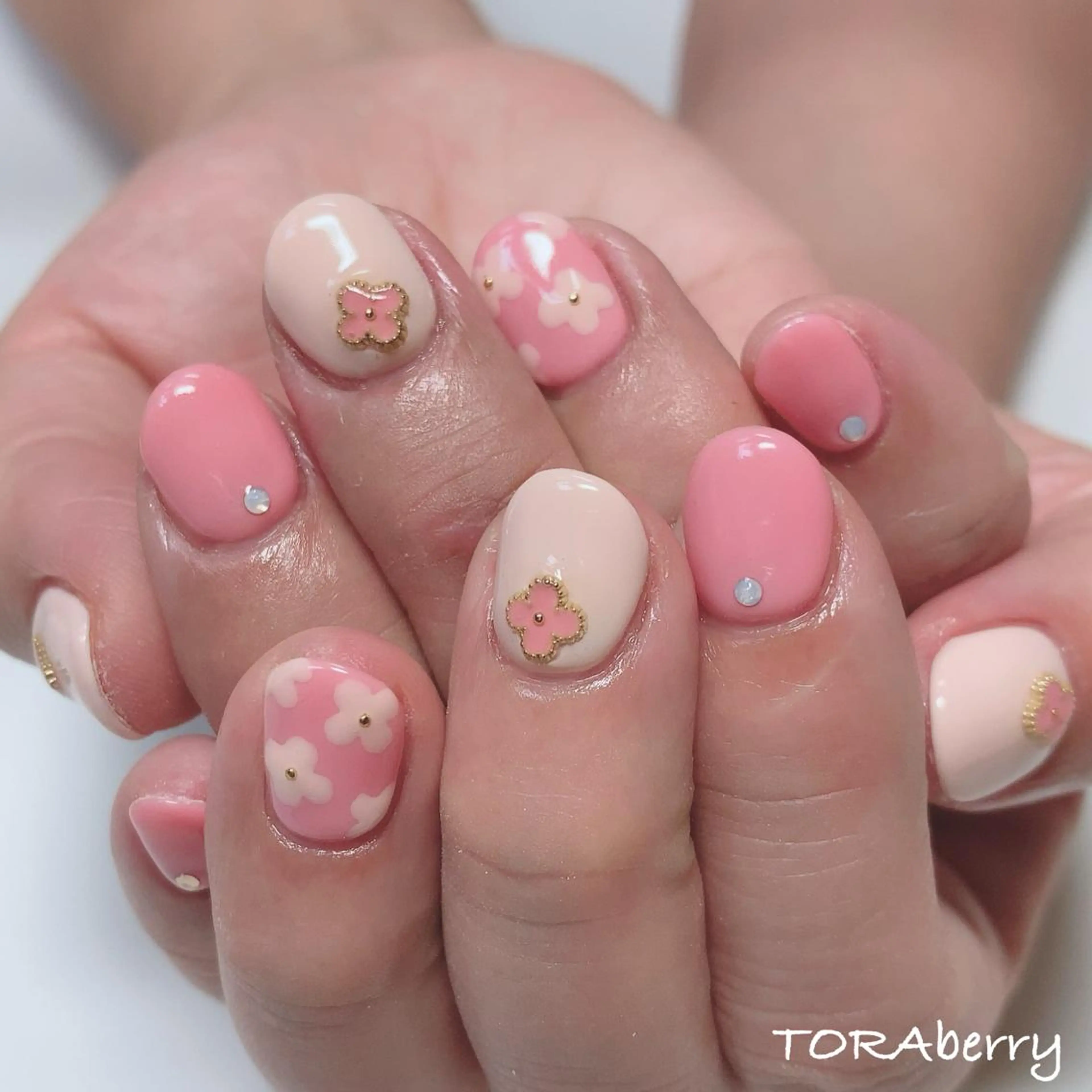 ネイル ハンドネイル ネイリスト なつみのネイルデザイン