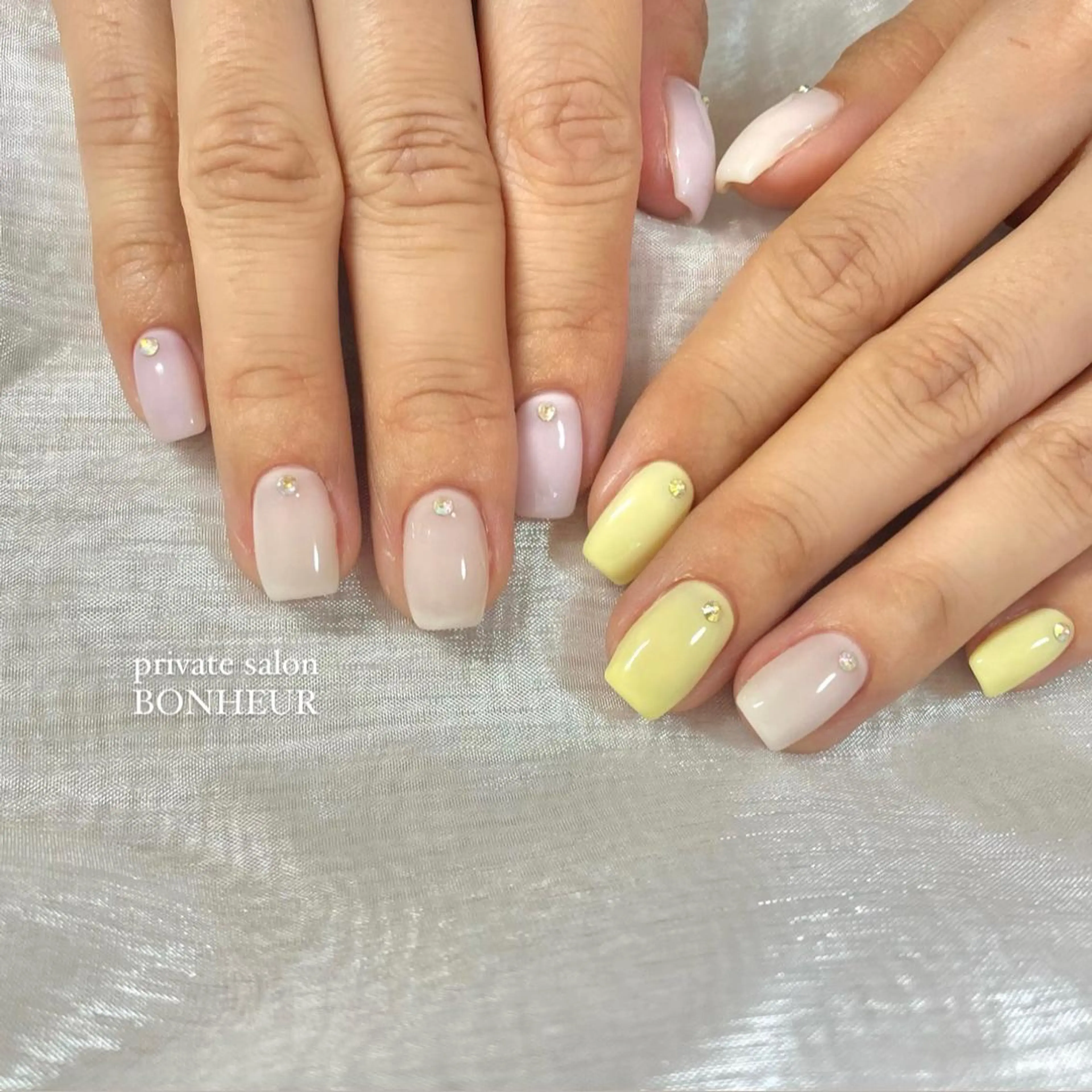 ネイル ハンドネイル BONHEUR Annaのネイルデザイン