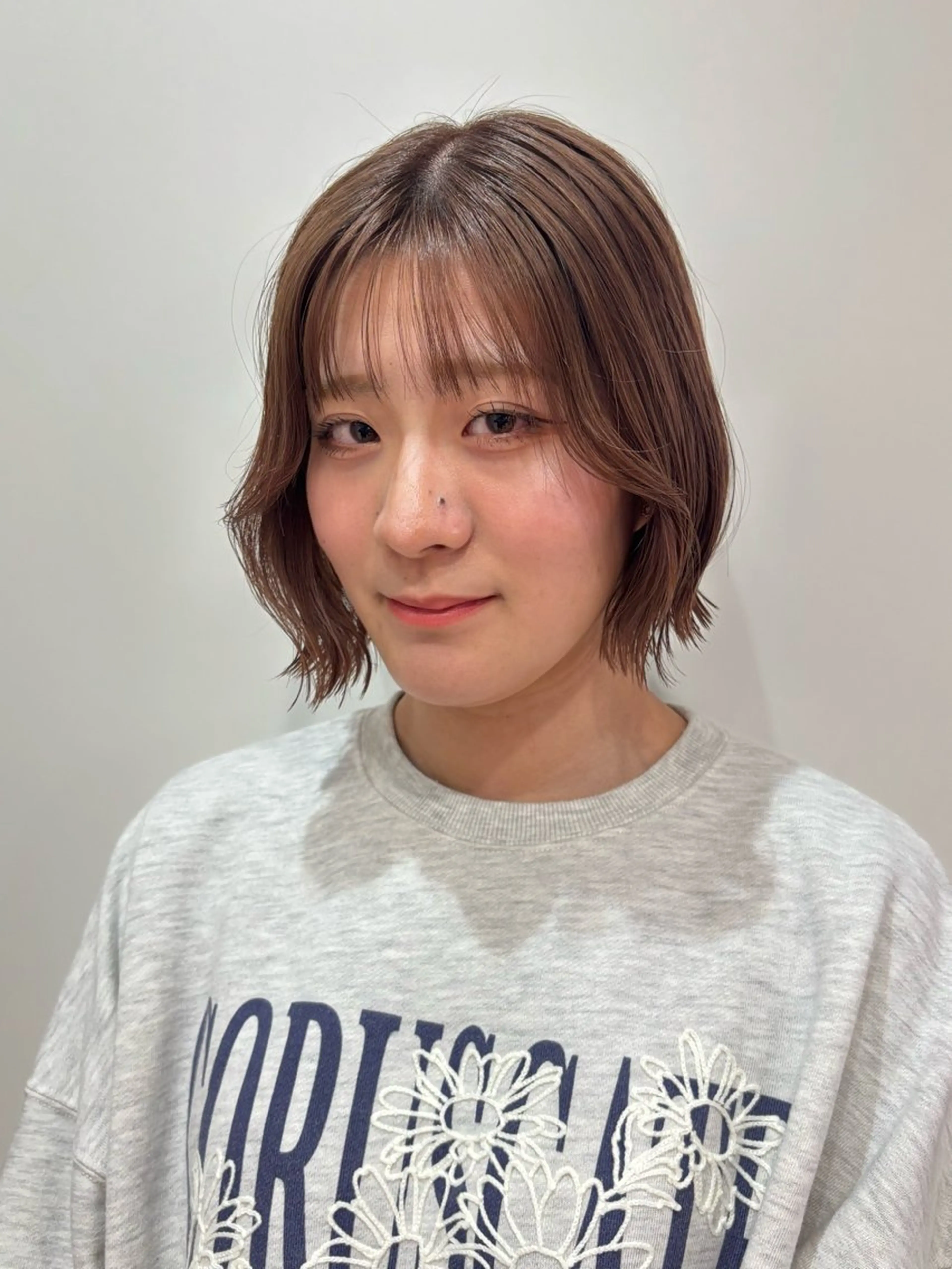 ショート カラー ベージュカラー ブリーチ 似合わせレイヤー/ Wカラー🧸こころのヘアスタイル