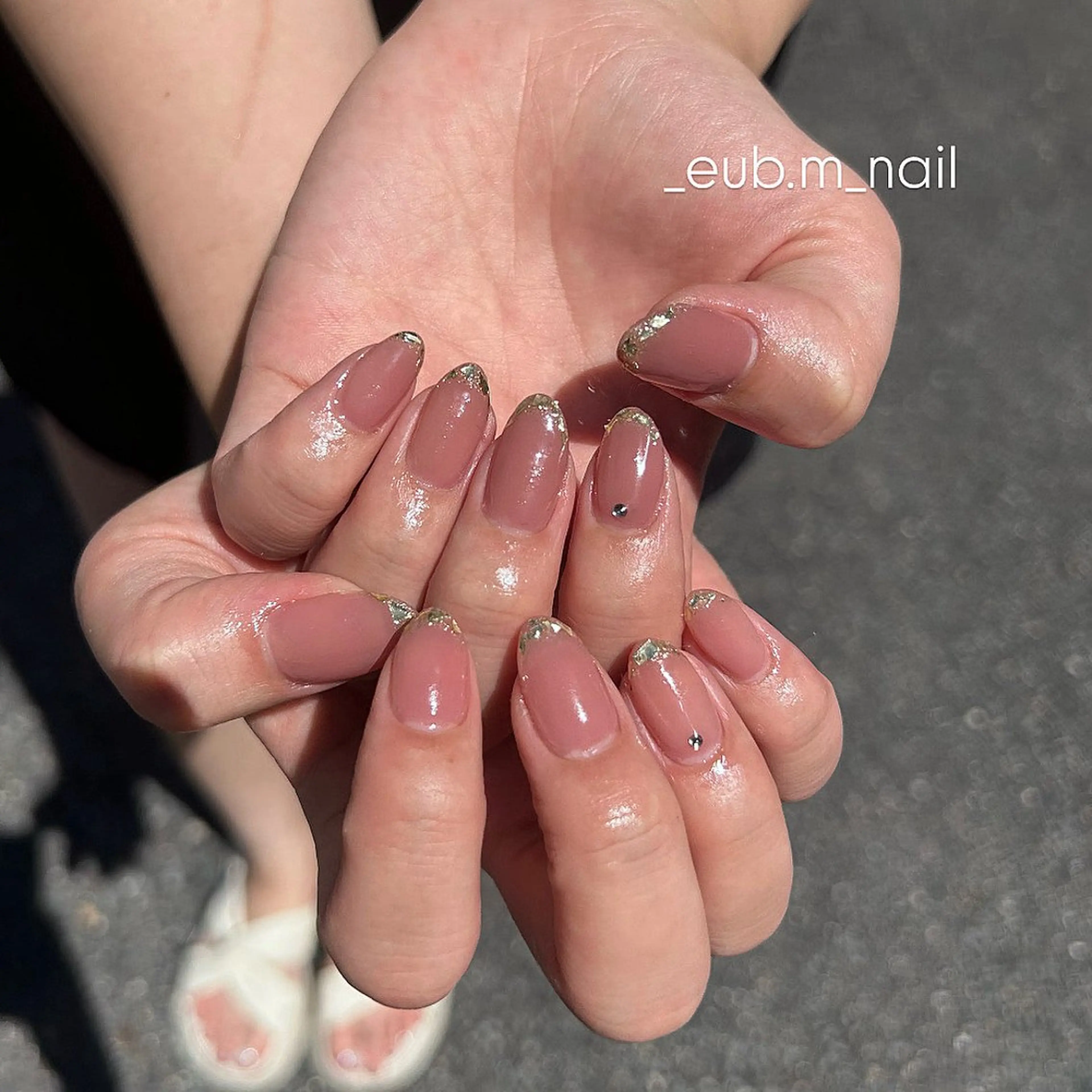 ネイル フレンチネイル ガラスフレンチ 深夜ネイルサロン eub.m_nailのネイルデザイン