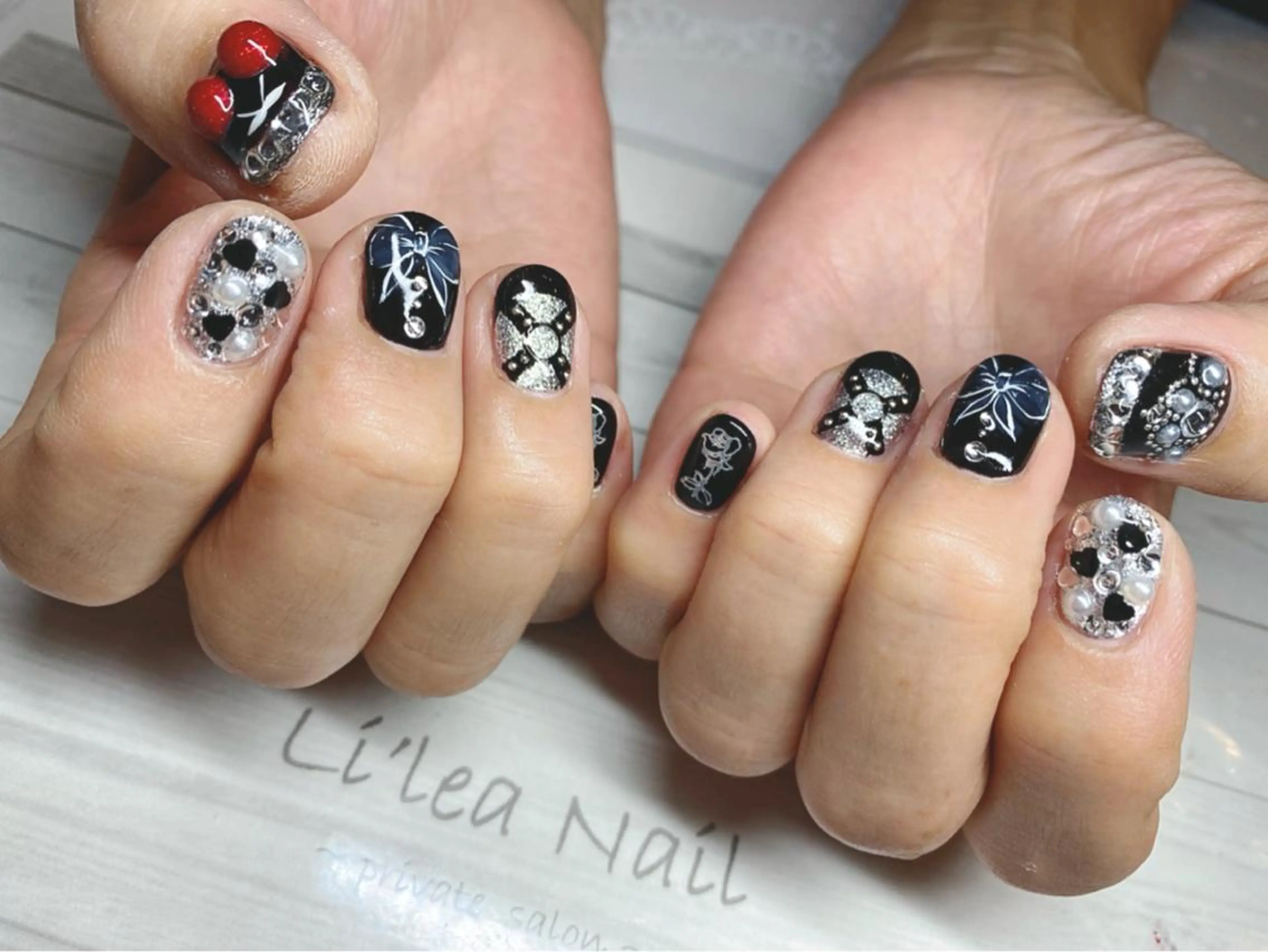 ネイル Li'leaNail AINAのネイルデザイン