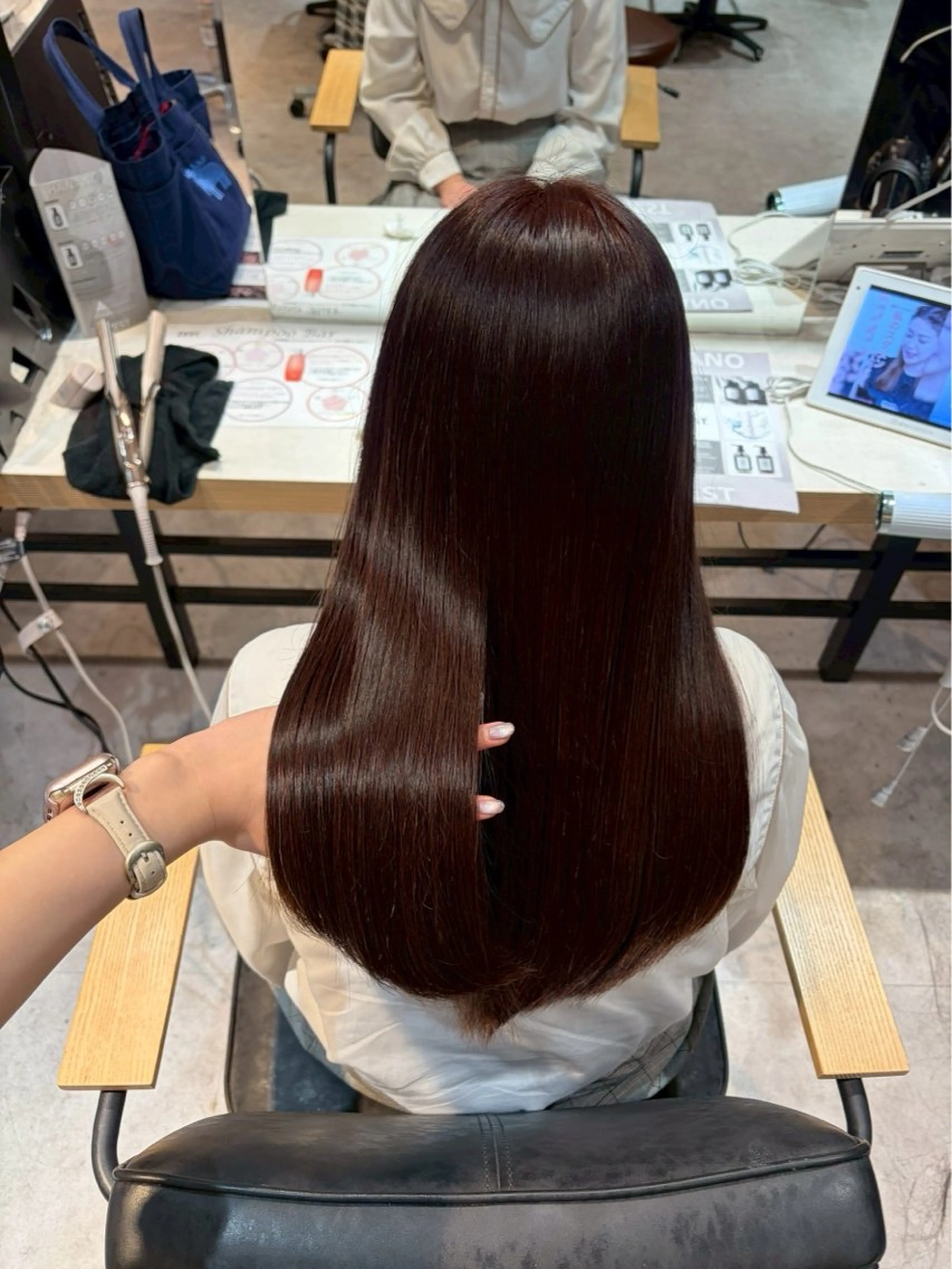 ロング カラー ブラウンカラー レッドカラー レッドブラウン ヘアカラー ワカ /暖色カラー/ネイルのヘアスタイル