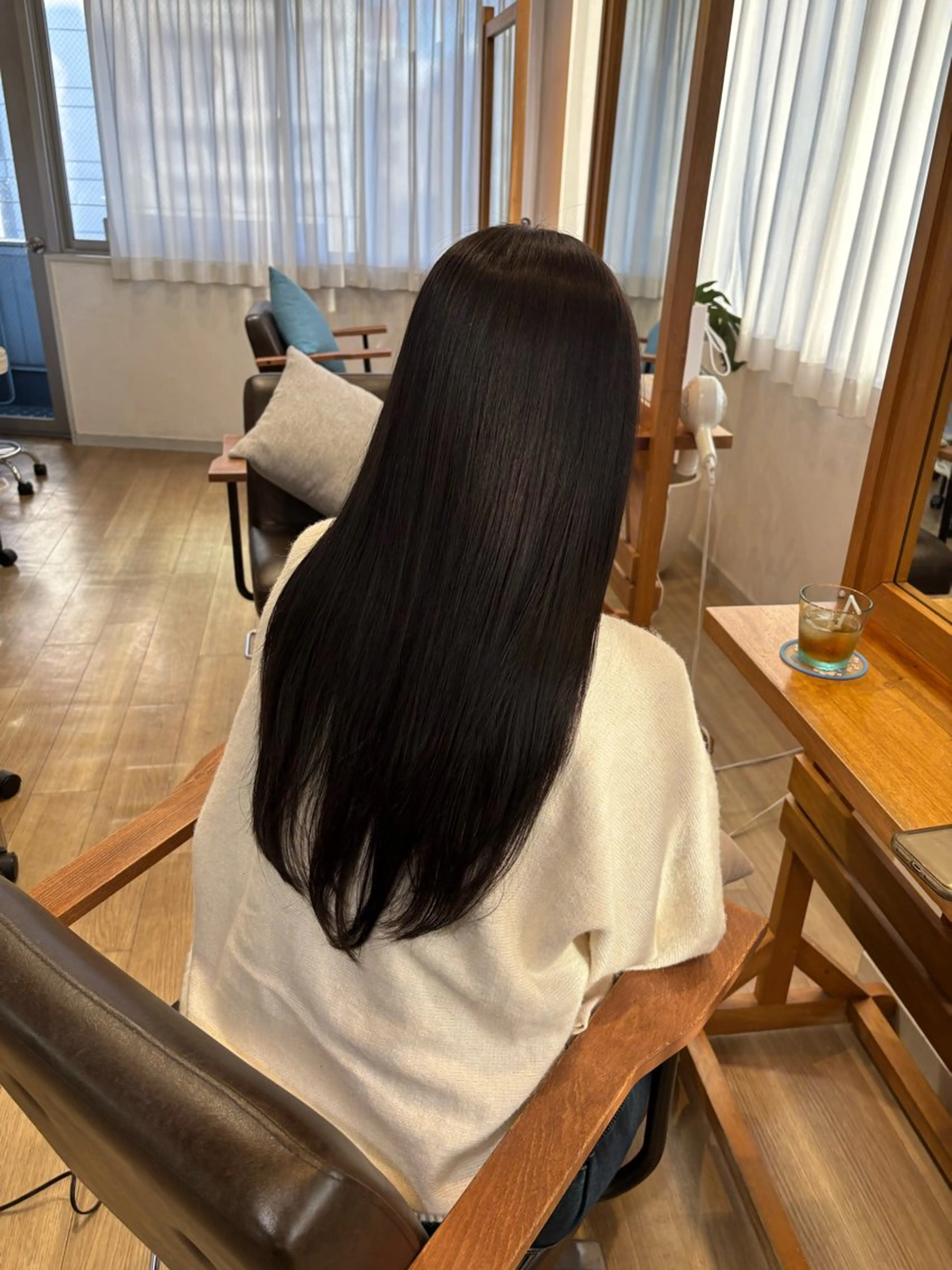 ロング カラー グレージュ オリーブグレージュ オリーブグレー カット ヘアカラー トリートメント RINNO🌷艶髪/ 艶カラー/縮毛矯正のヘアスタイル