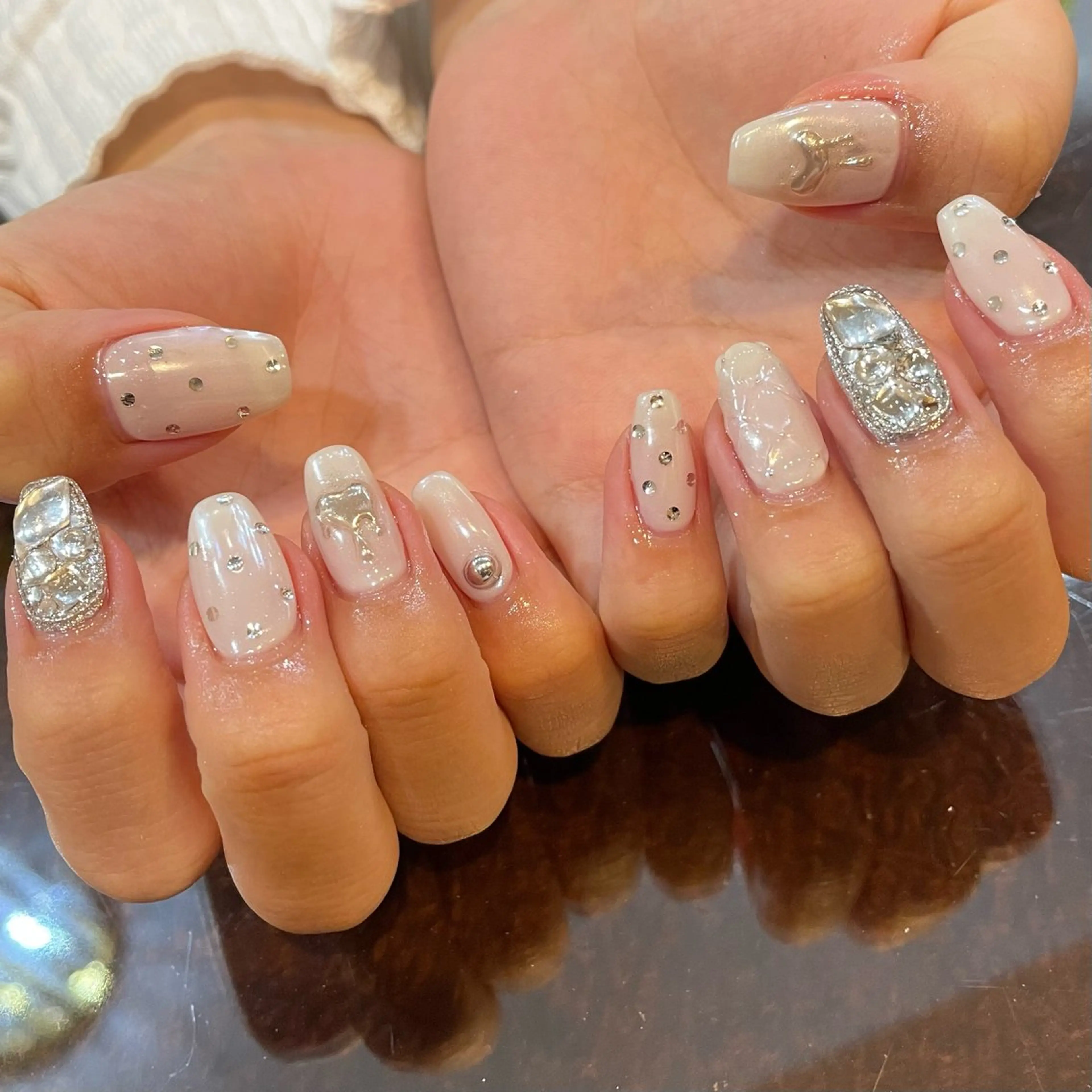 ネイル ハート シルバー ハンドネイル Mynail プライベートサロンのネイルデザイン