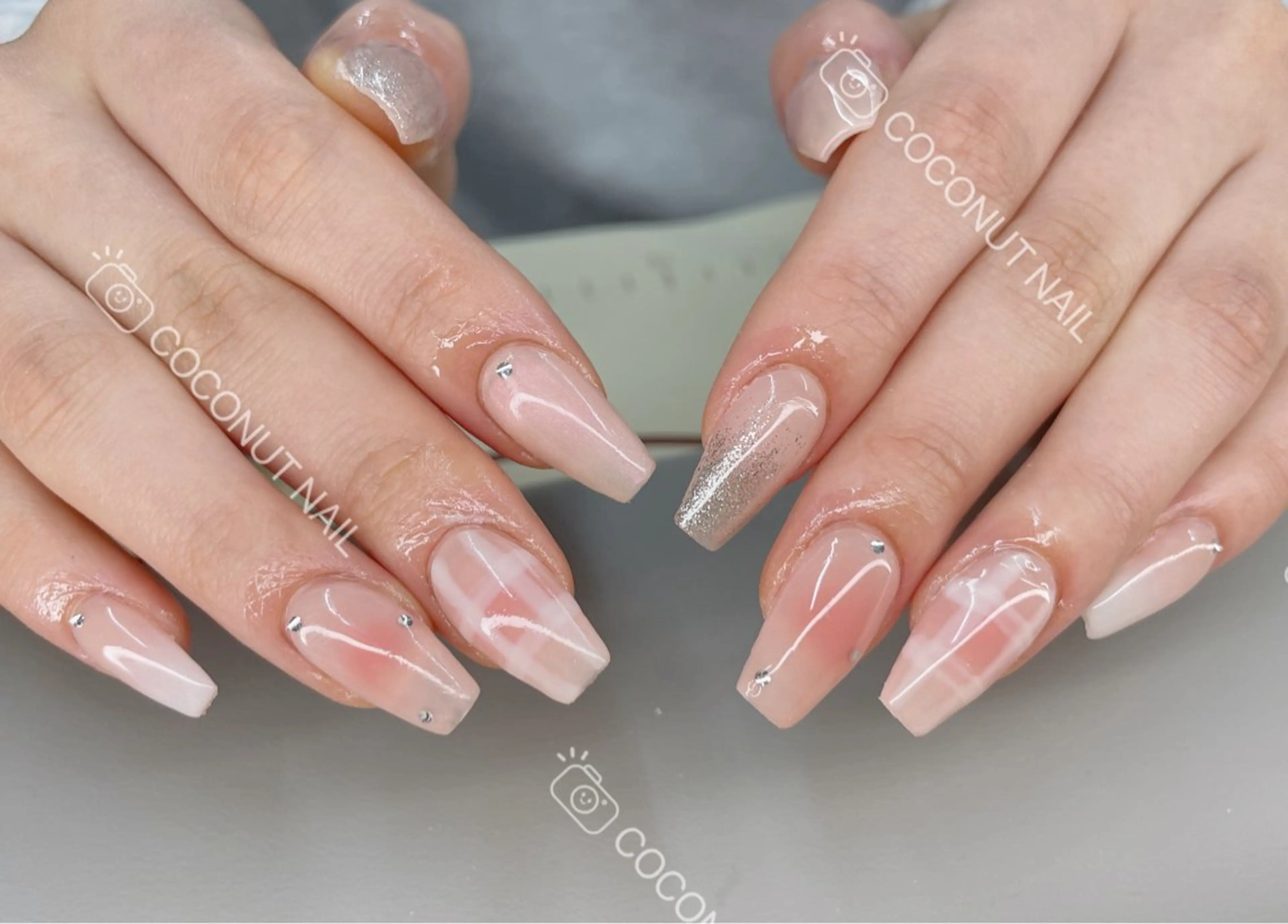 ネイル ハンドネイル 神田 ココナッツのネイルデザイン