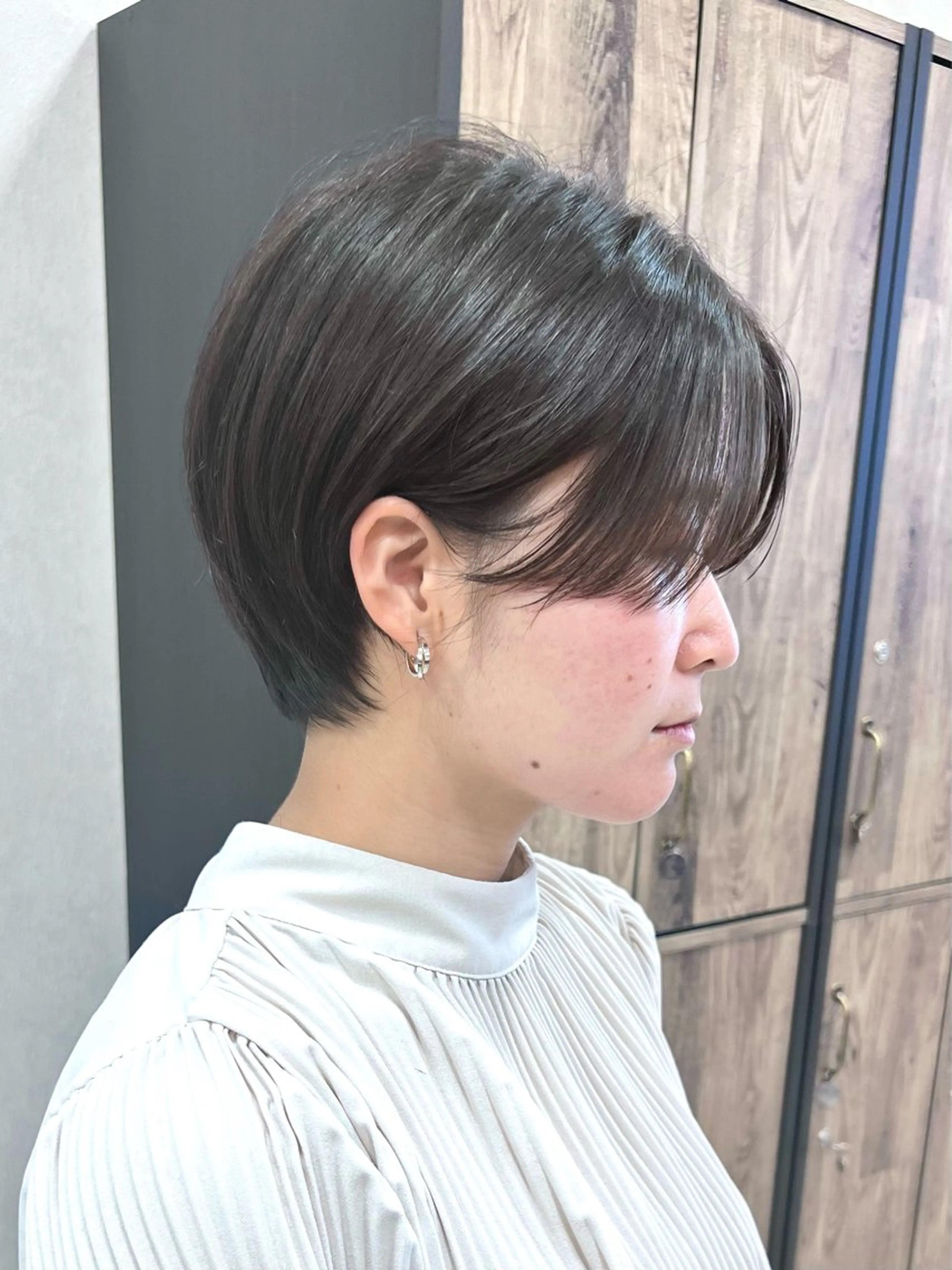 カット+地毛風ストレート+oggi otto treatmentの写真