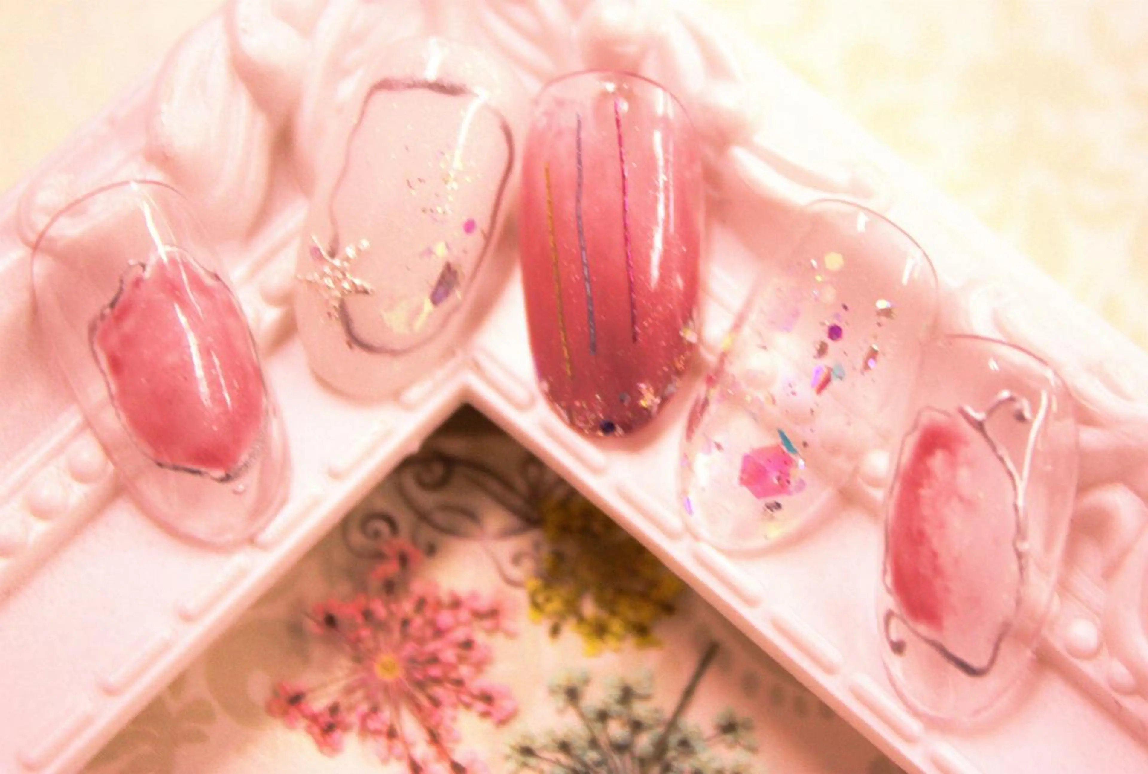 ネイル リラネイル Aikenのネイルデザイン