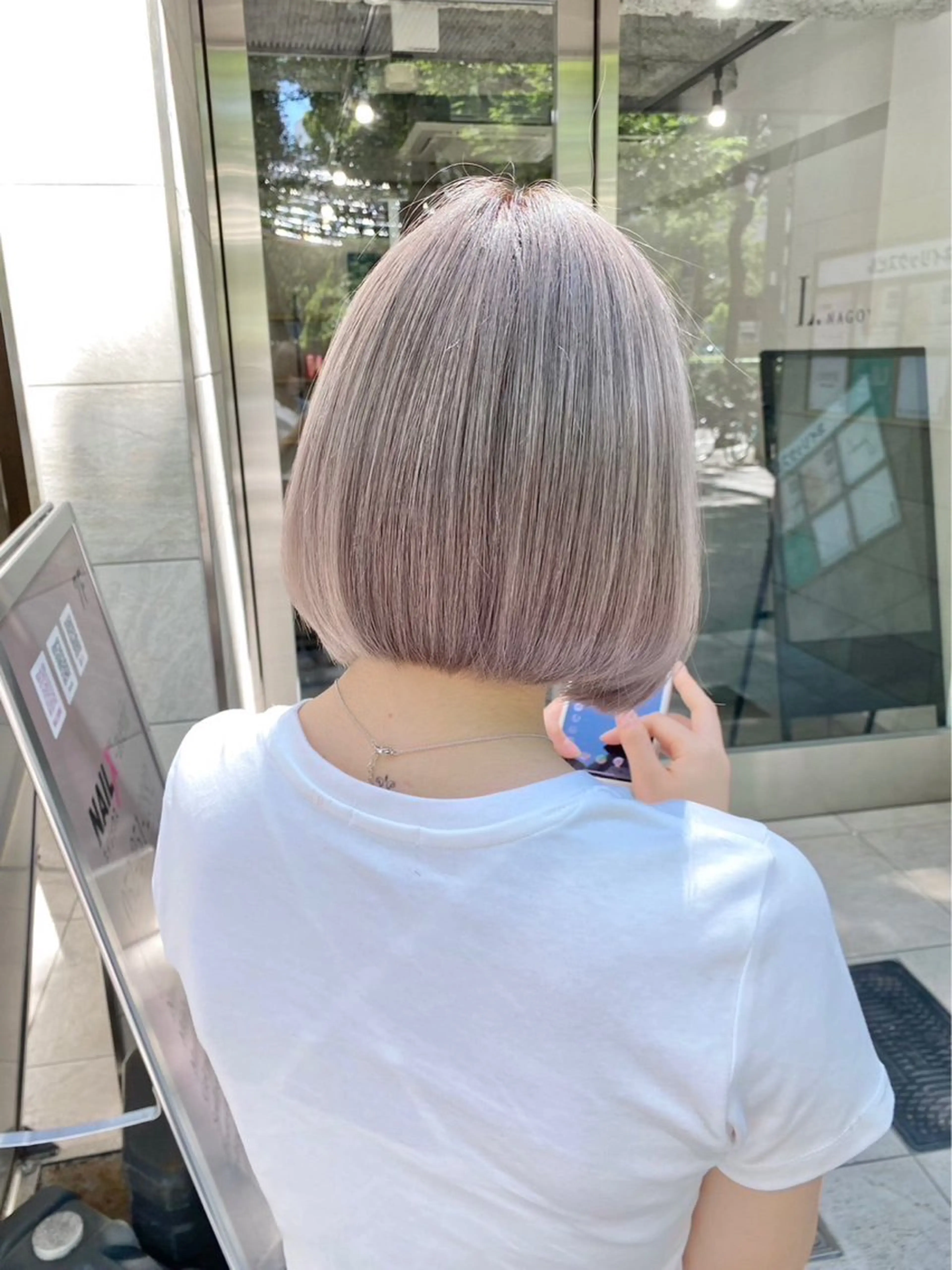 カラー シルバー ボブ yuu /N° 大分中央町店のヘアスタイル