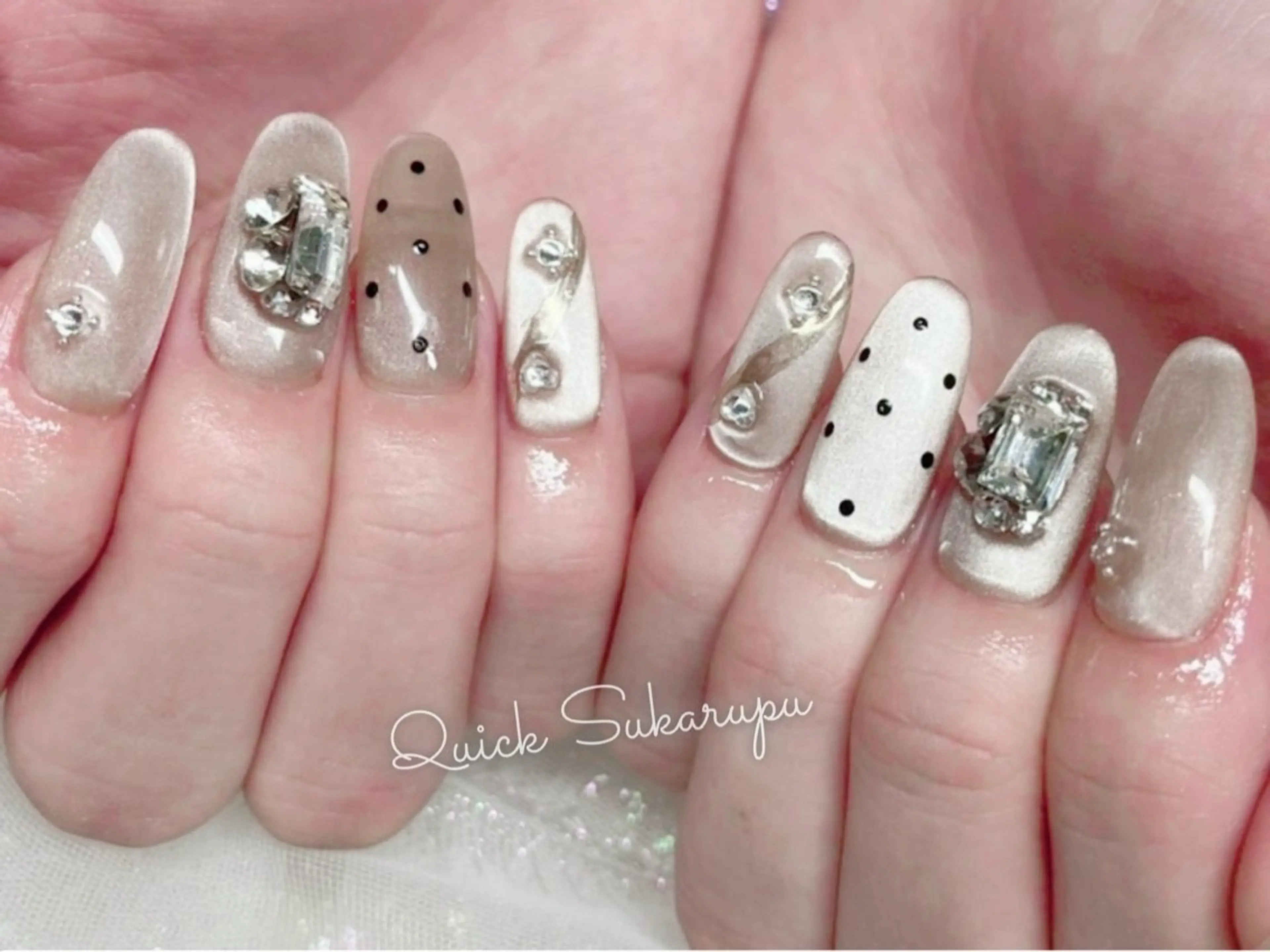 ミディアム Quick Sukarupuのネイルデザイン