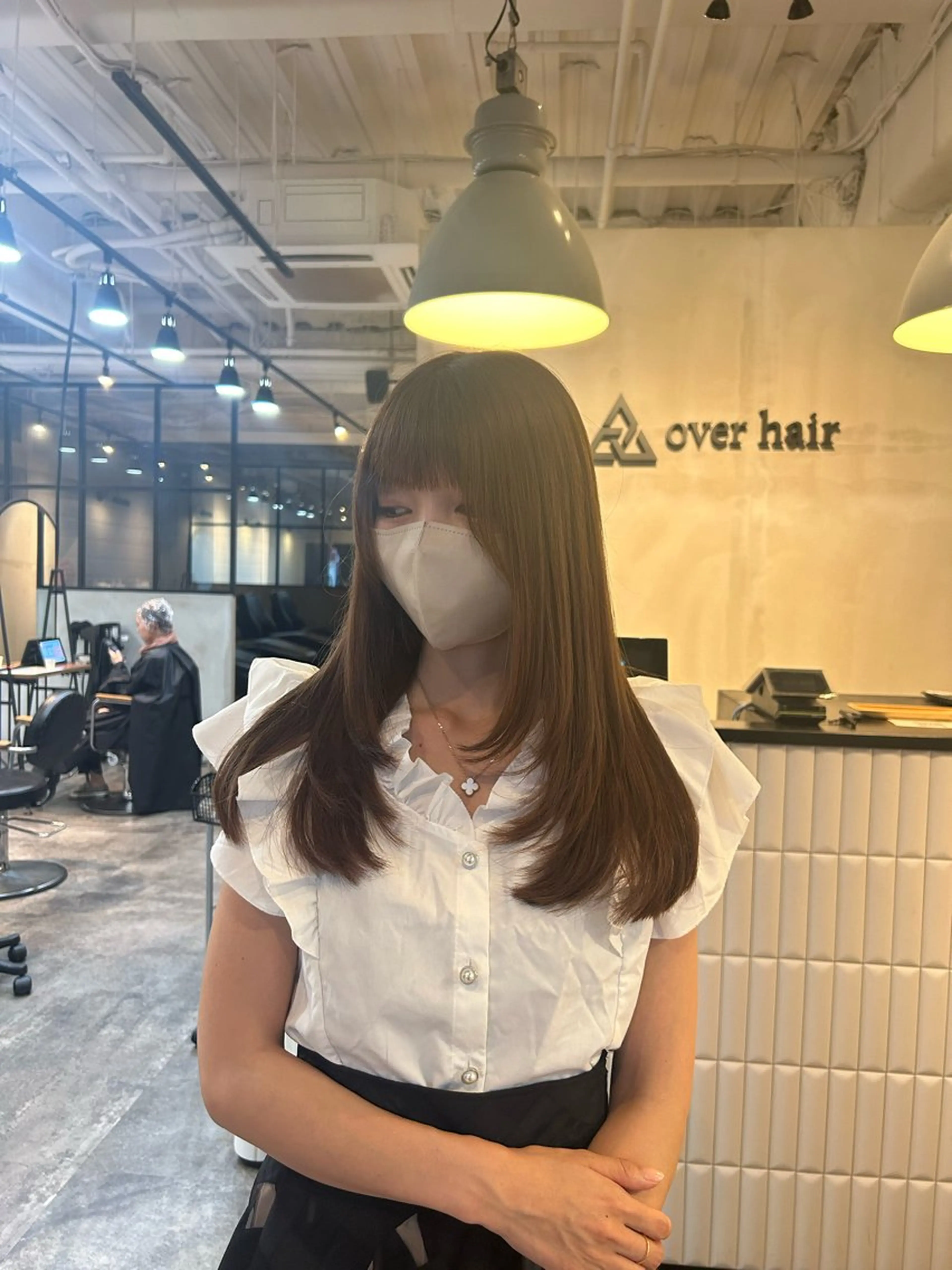 ミディアム カラー レイヤーカット 木下 美優のヘアスタイル