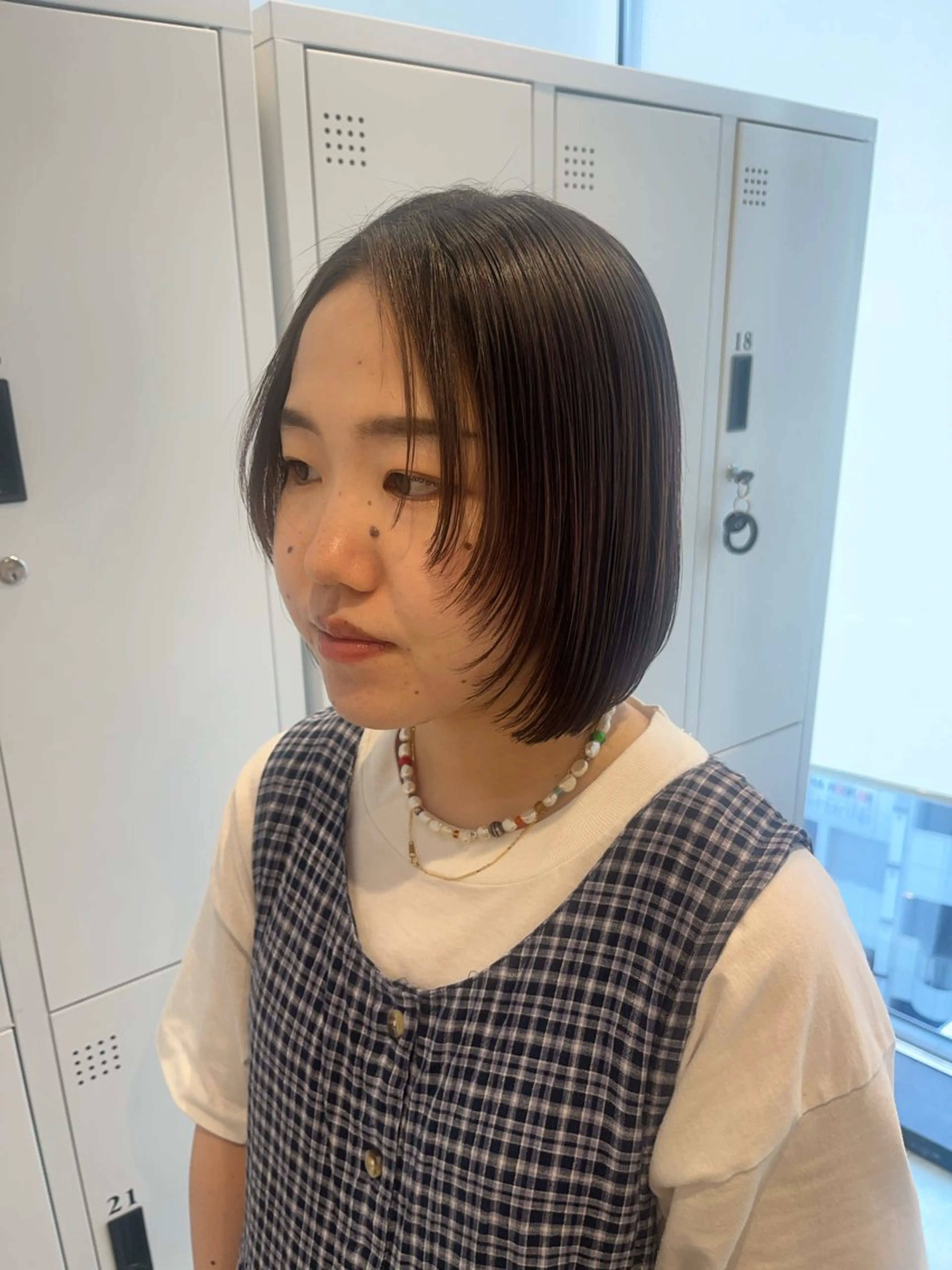 ショート カラー カット ヘアカラー 縮毛矯正 トリートメント ボブ/ベージュ/ パーマ🪿近森ゆいのヘアスタイル