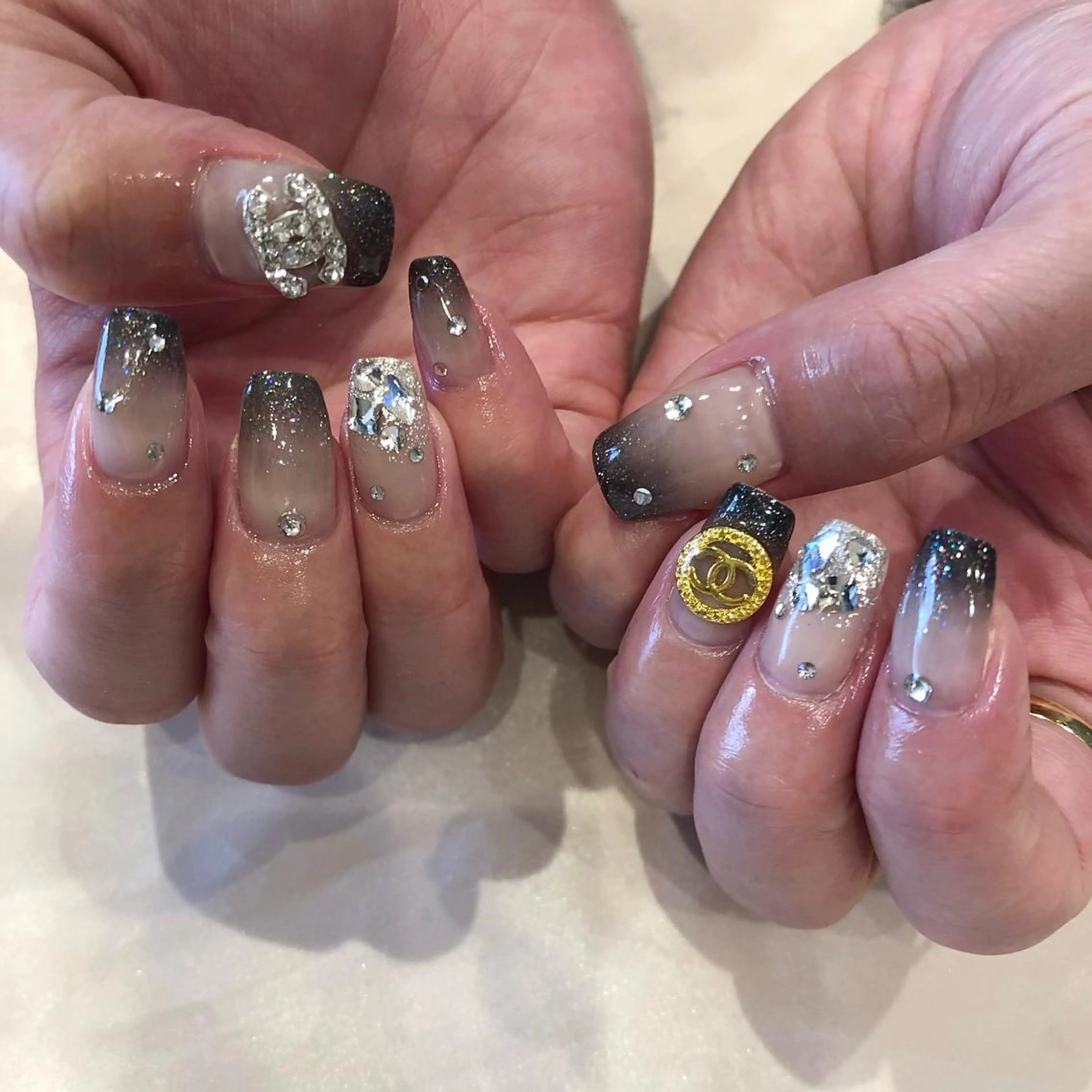 ネイル ハンドネイル パラあり！フィルイン 美フォルムのネイルデザイン