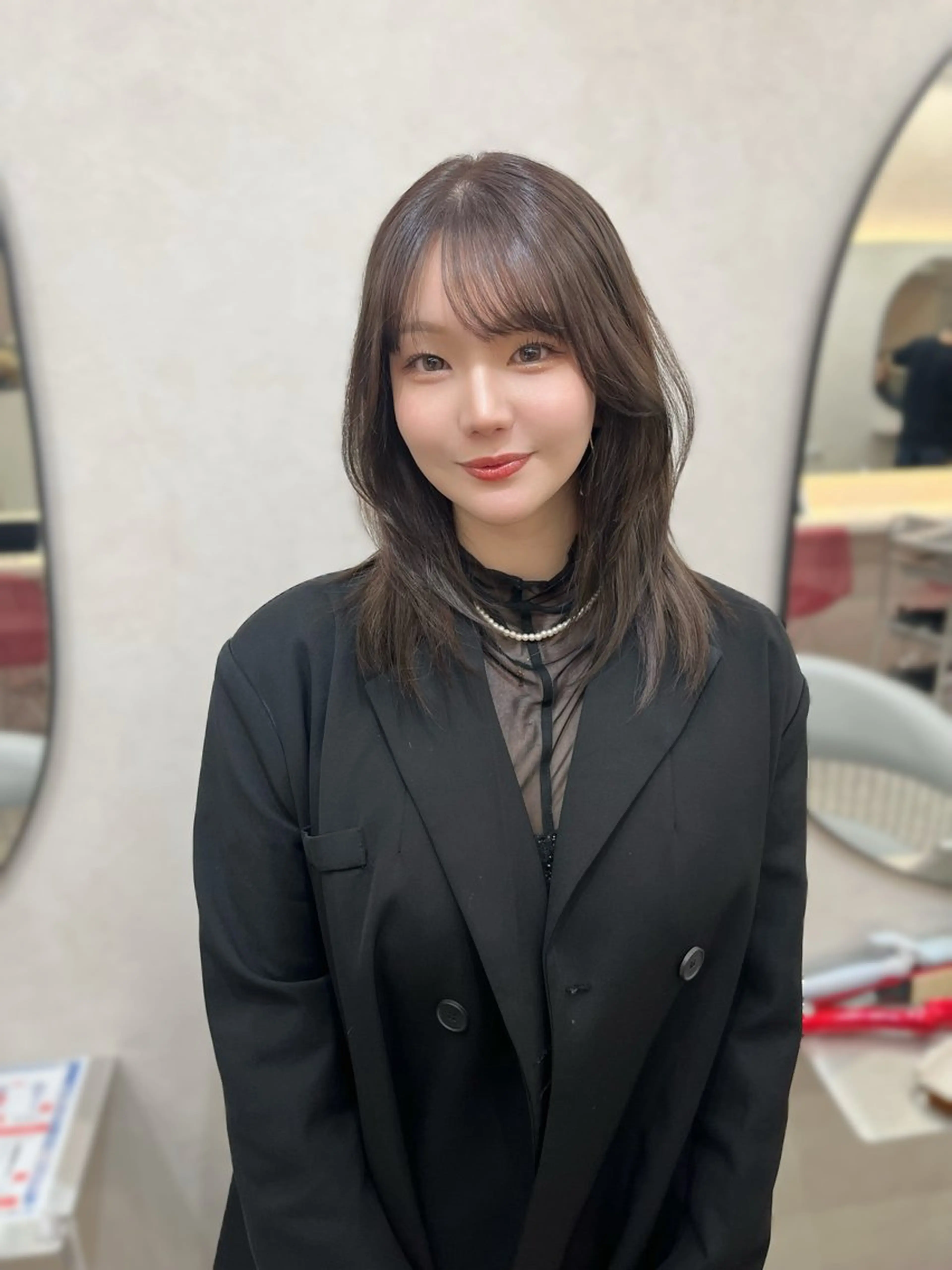 ミディアム 顔周りカット レイヤーカット カット ヘアカラー トリートメント 韓国ハッシュカット/ 新宿/髪質改善/岡崎のヘアスタイル