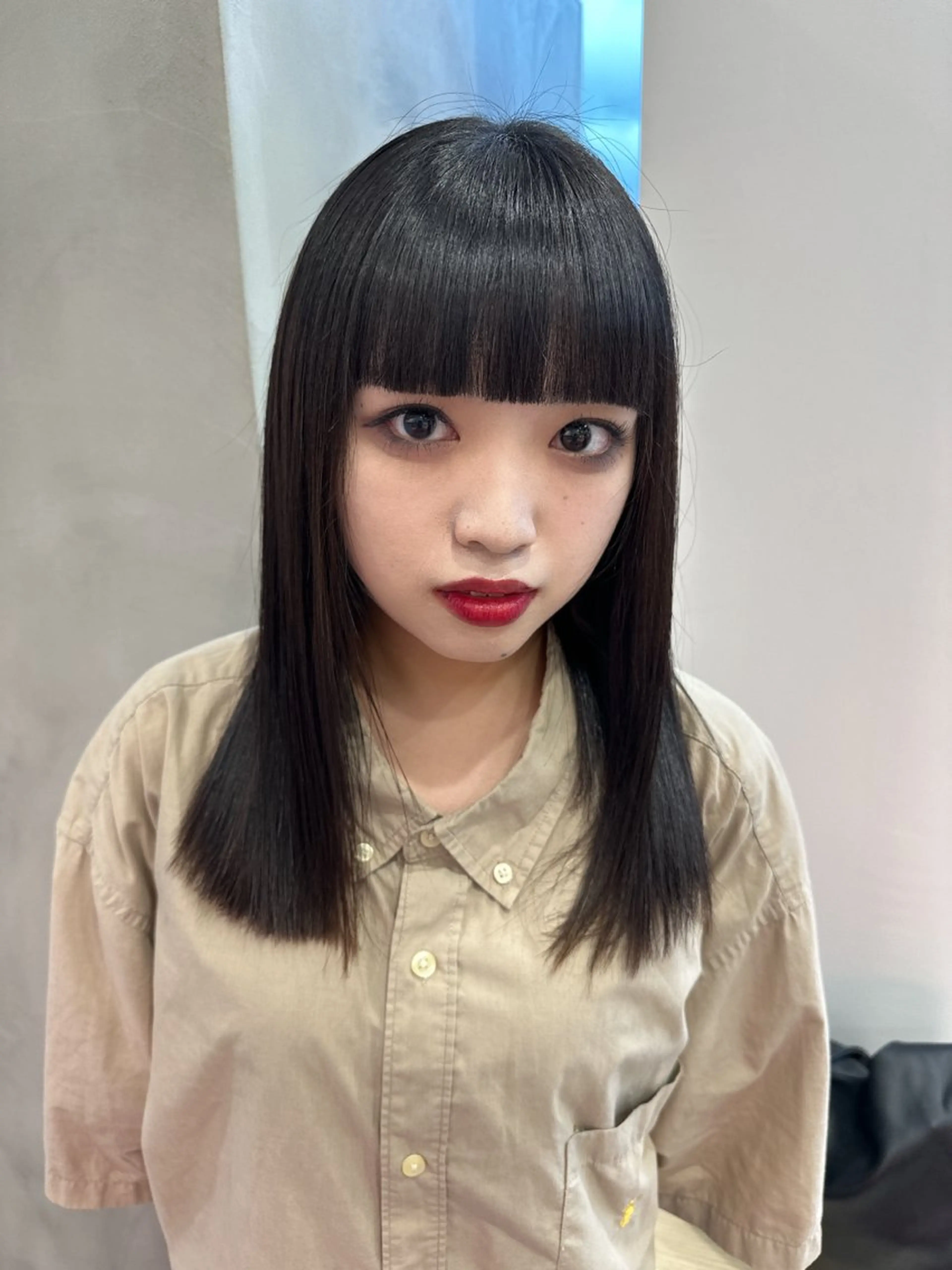 セミロング カット 縮毛矯正 中山 まどかのヘアスタイル