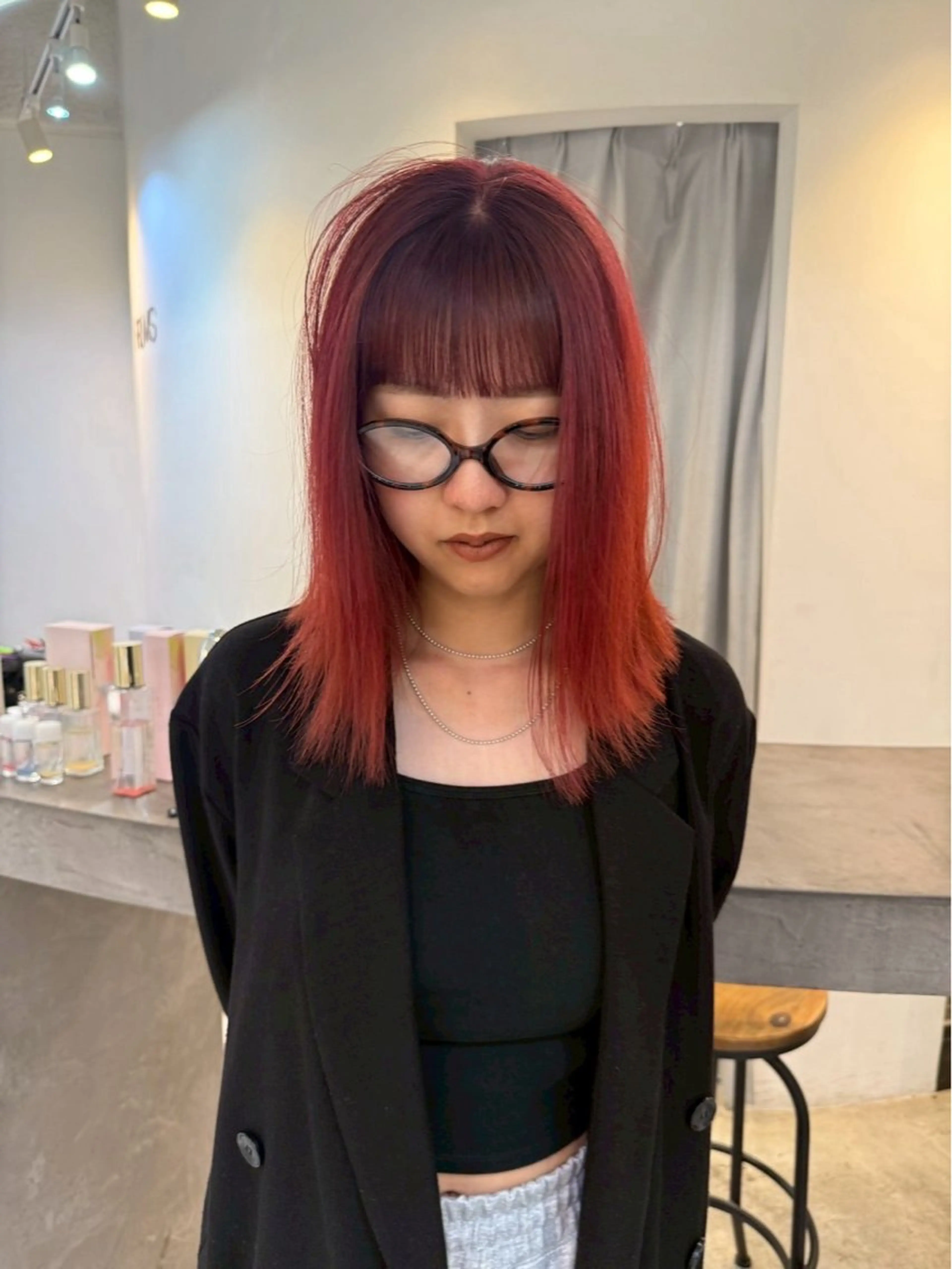 セミロング カラー morita yunaのヘアスタイル