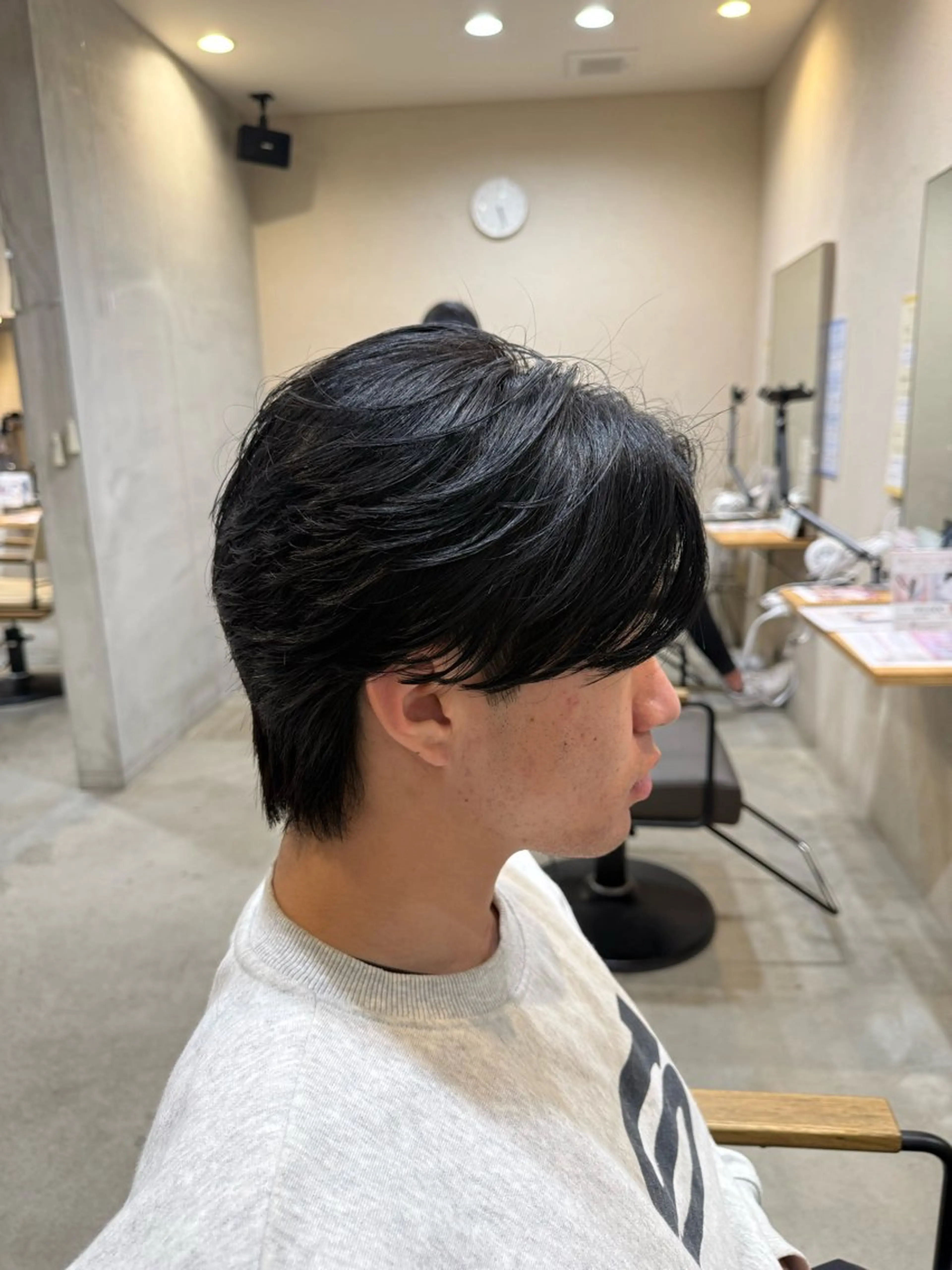 ショート パーマ メンズ センターパート フェザーパーマ メンズパーマ 刈り上げ ニュアンスパーマ 🔥KOSEI🔥 波巻き/ツイスパのヘアスタイル