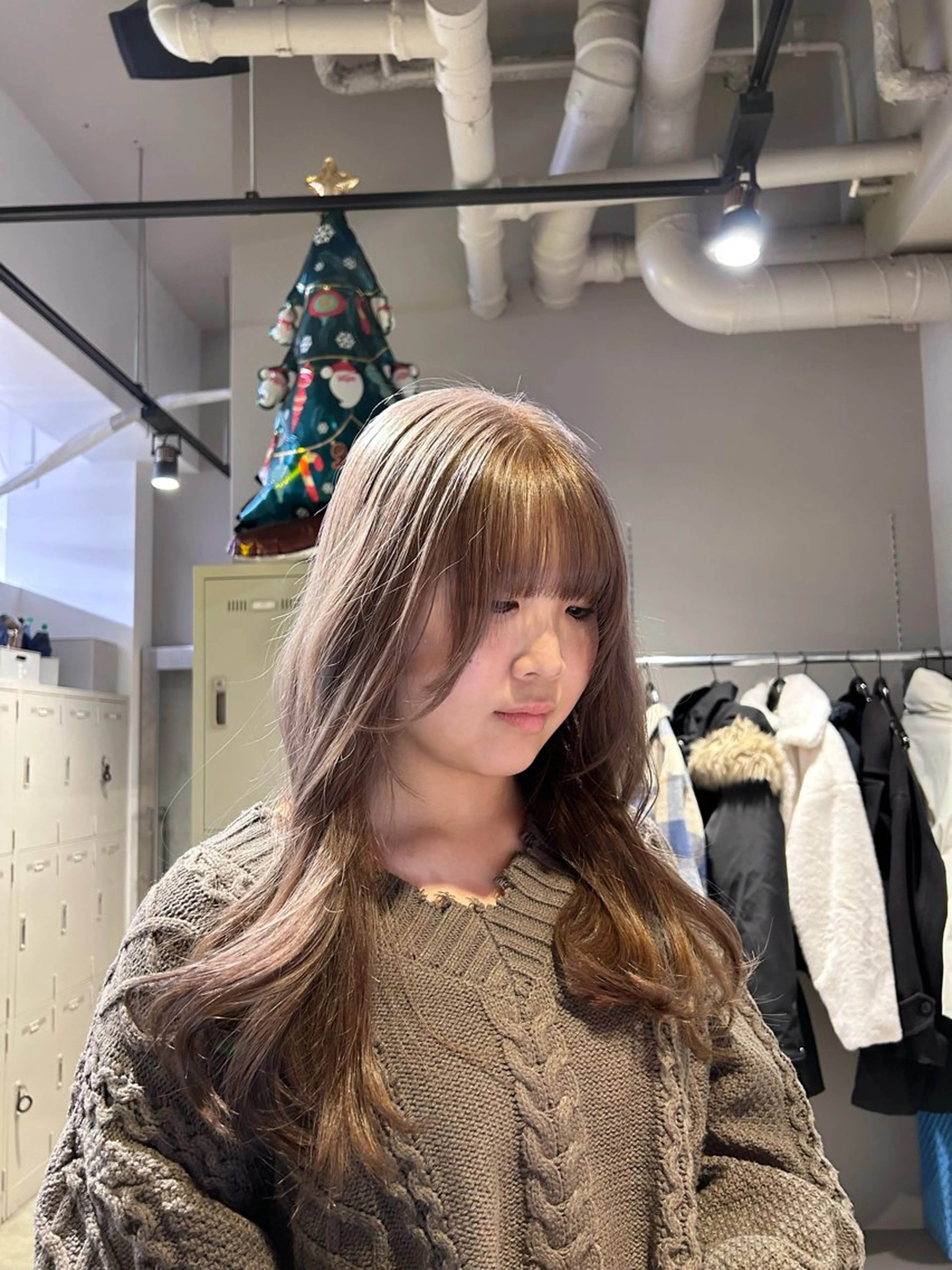 カラー ヘアカラー トリートメント 透明感ベージュ🤎 ナチュラルレイヤーのヘアスタイル