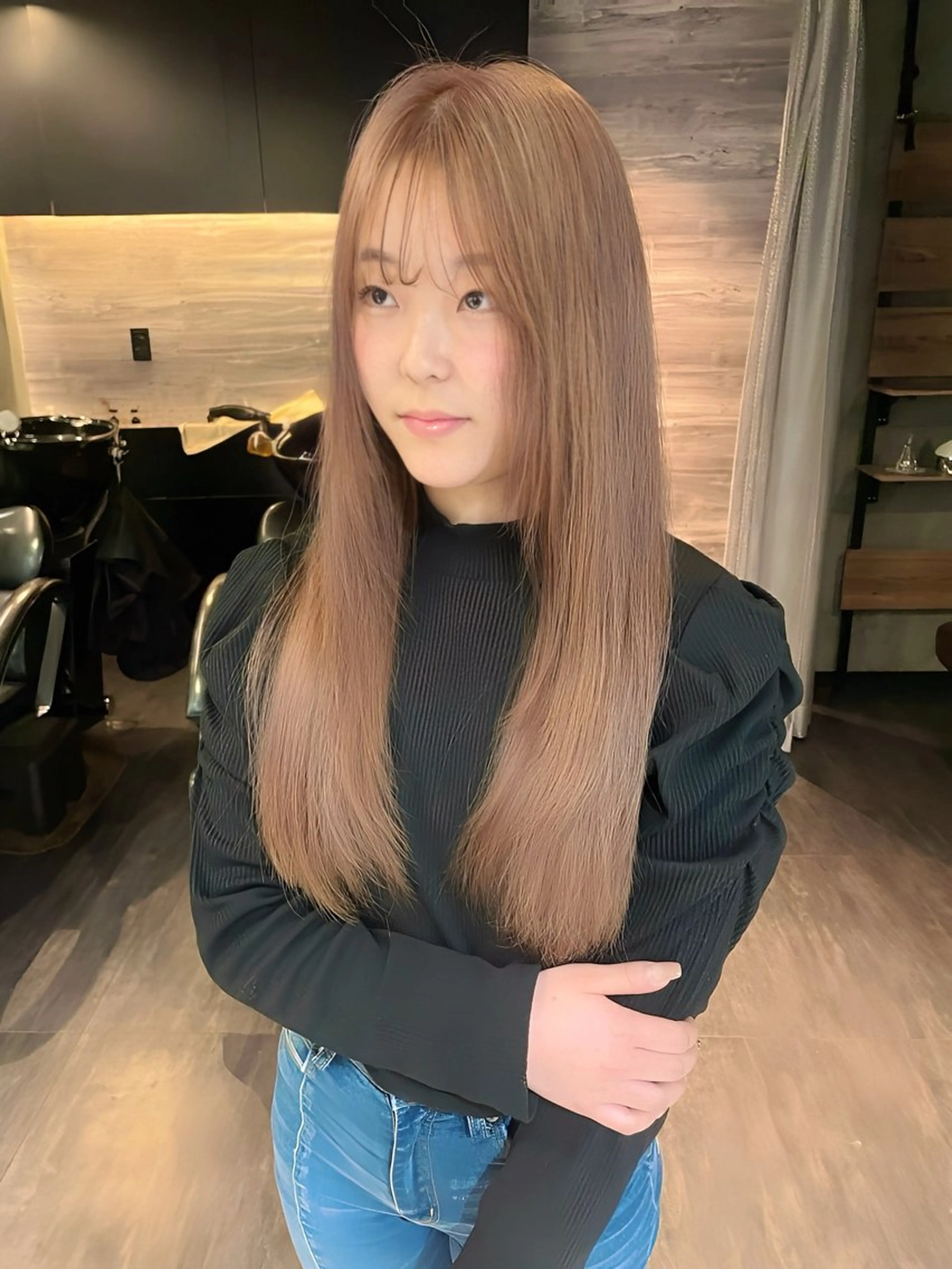 ロング レイヤーカット/韓国 /艶髪/ダブルカラーのヘアスタイル