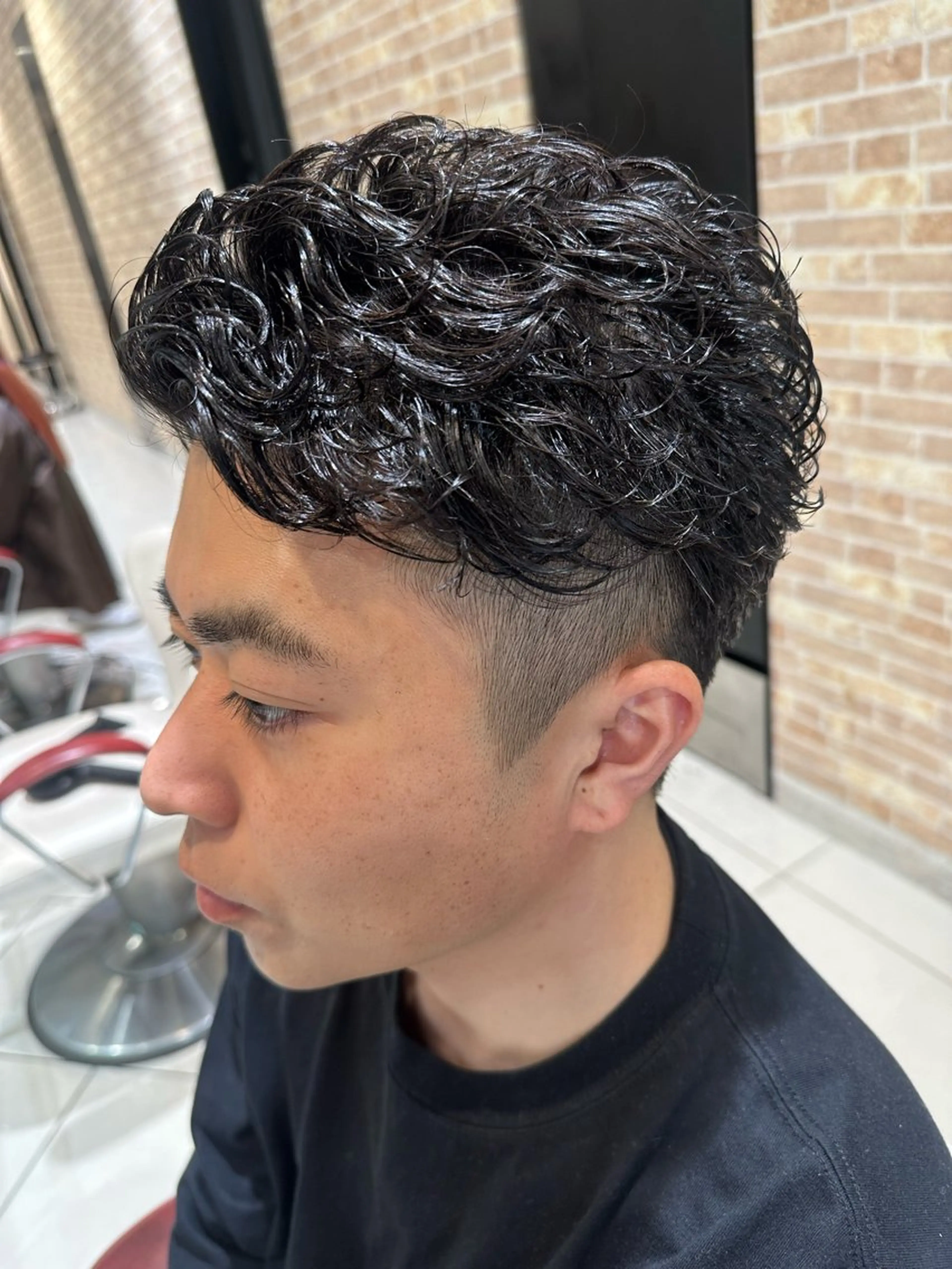 ショート パーマ メンズ メンズパーマ 波巻きパーマ 💈メンズ特化 美容師サキ💈のヘアスタイル