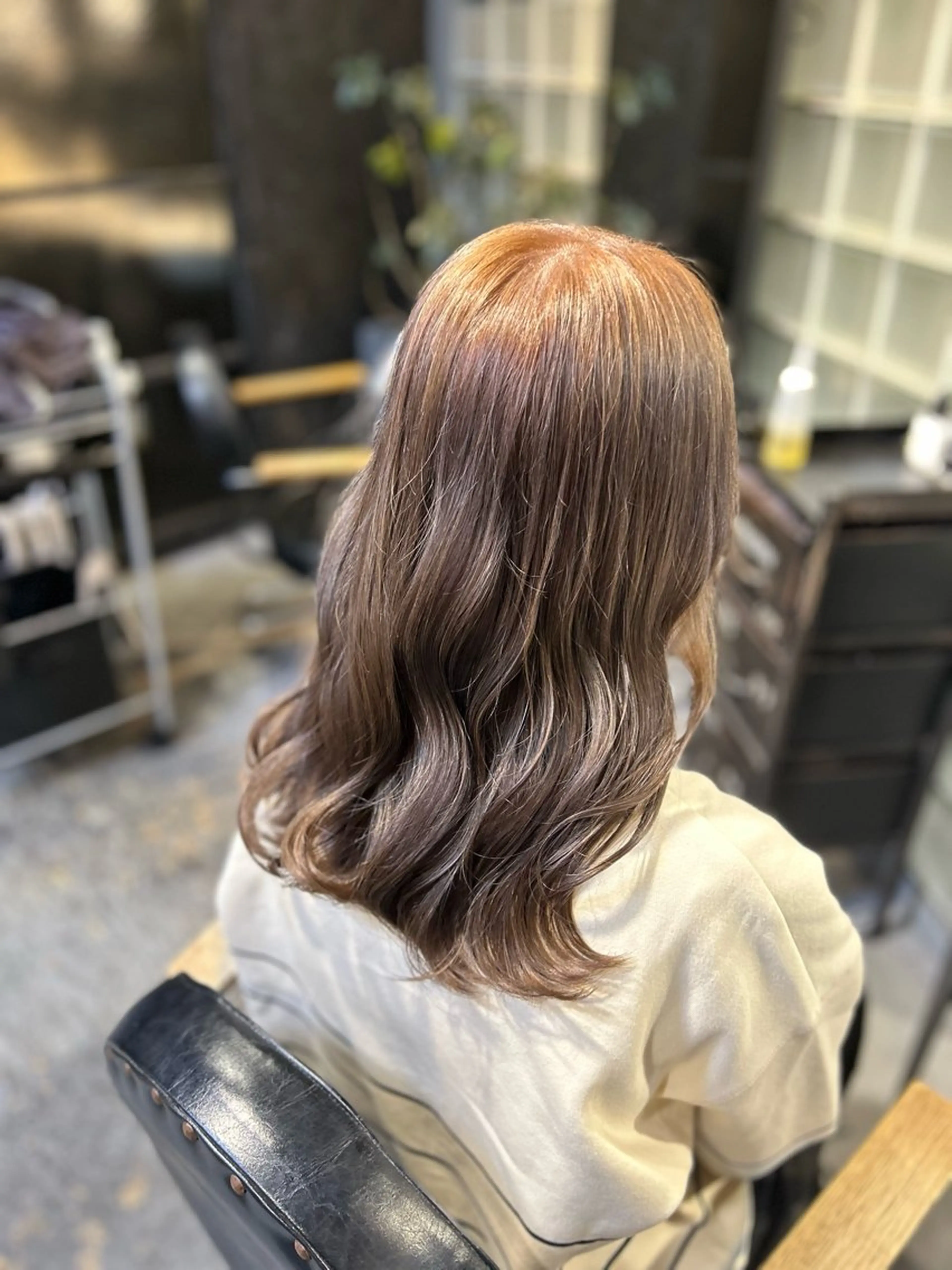 セミロング 🌷ブリーチ縮毛矯正 /mina🌷のヘアスタイル