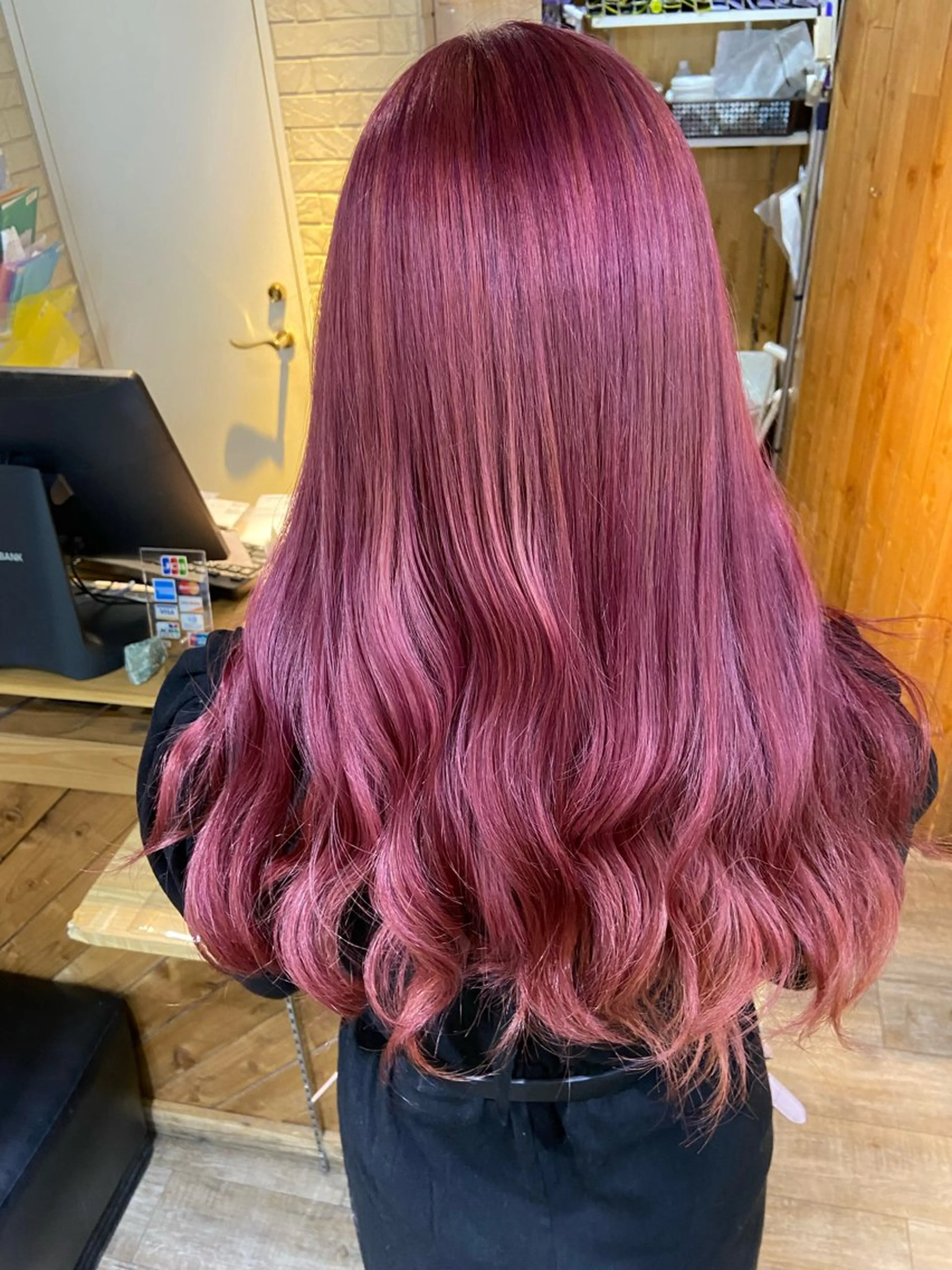 ロング カラー ベージュカラー ピンクカラー ピンクベージュ CORE masaのヘアスタイル