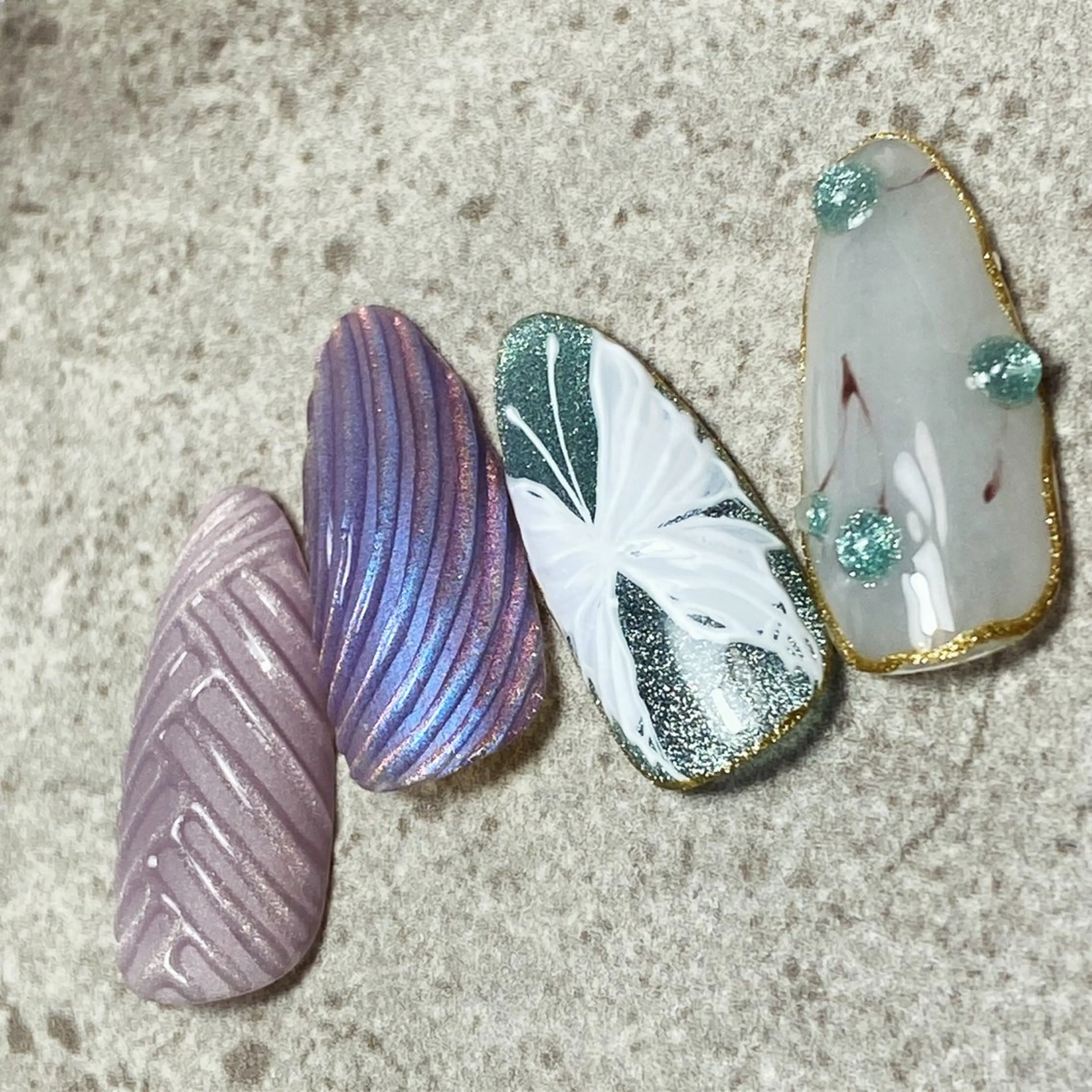 ネイル Bavardage Nailのネイルデザイン