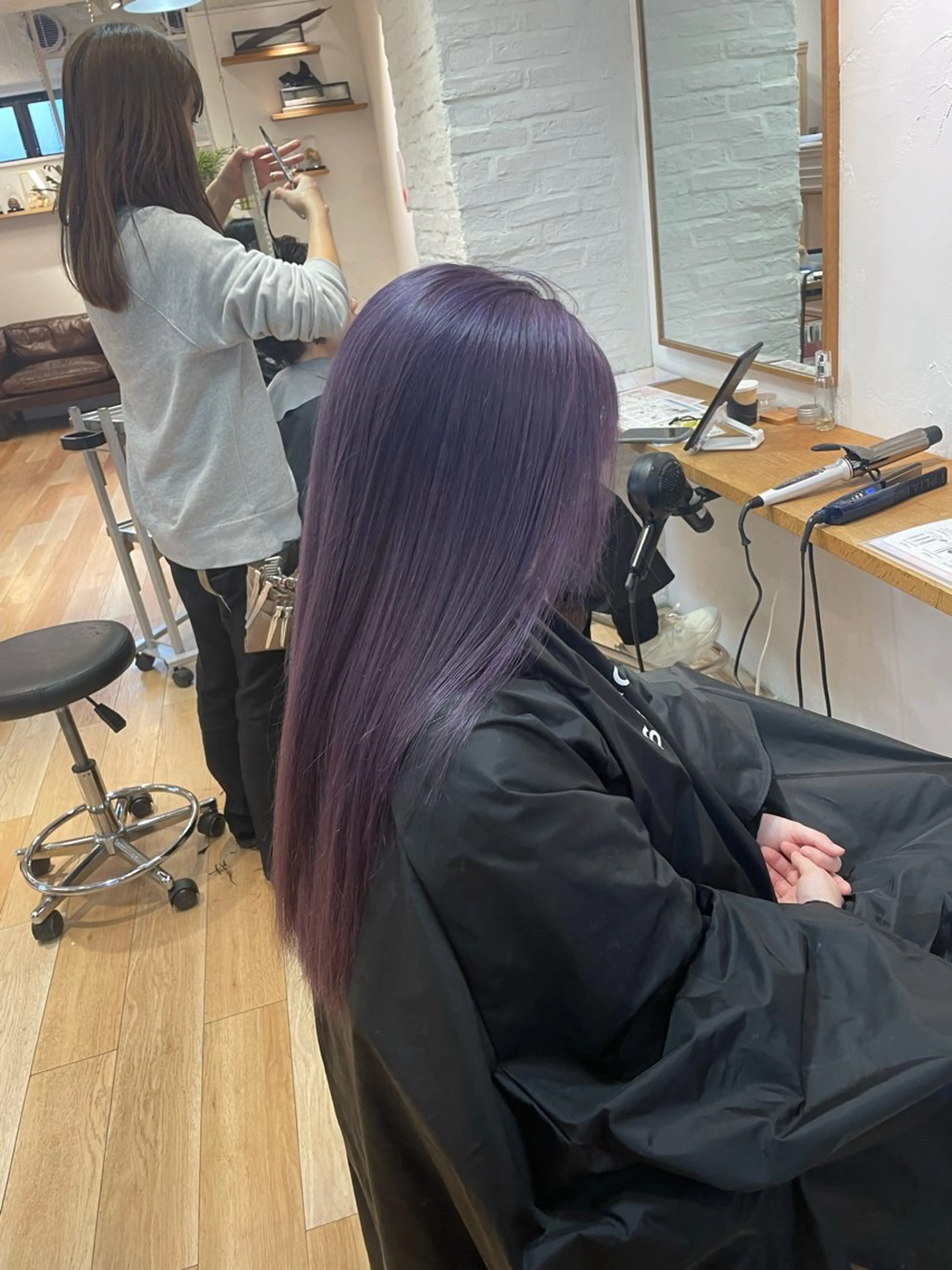 ロング カラー ヘアカラー ミルクティー× グレージュMOMOのヘアスタイル