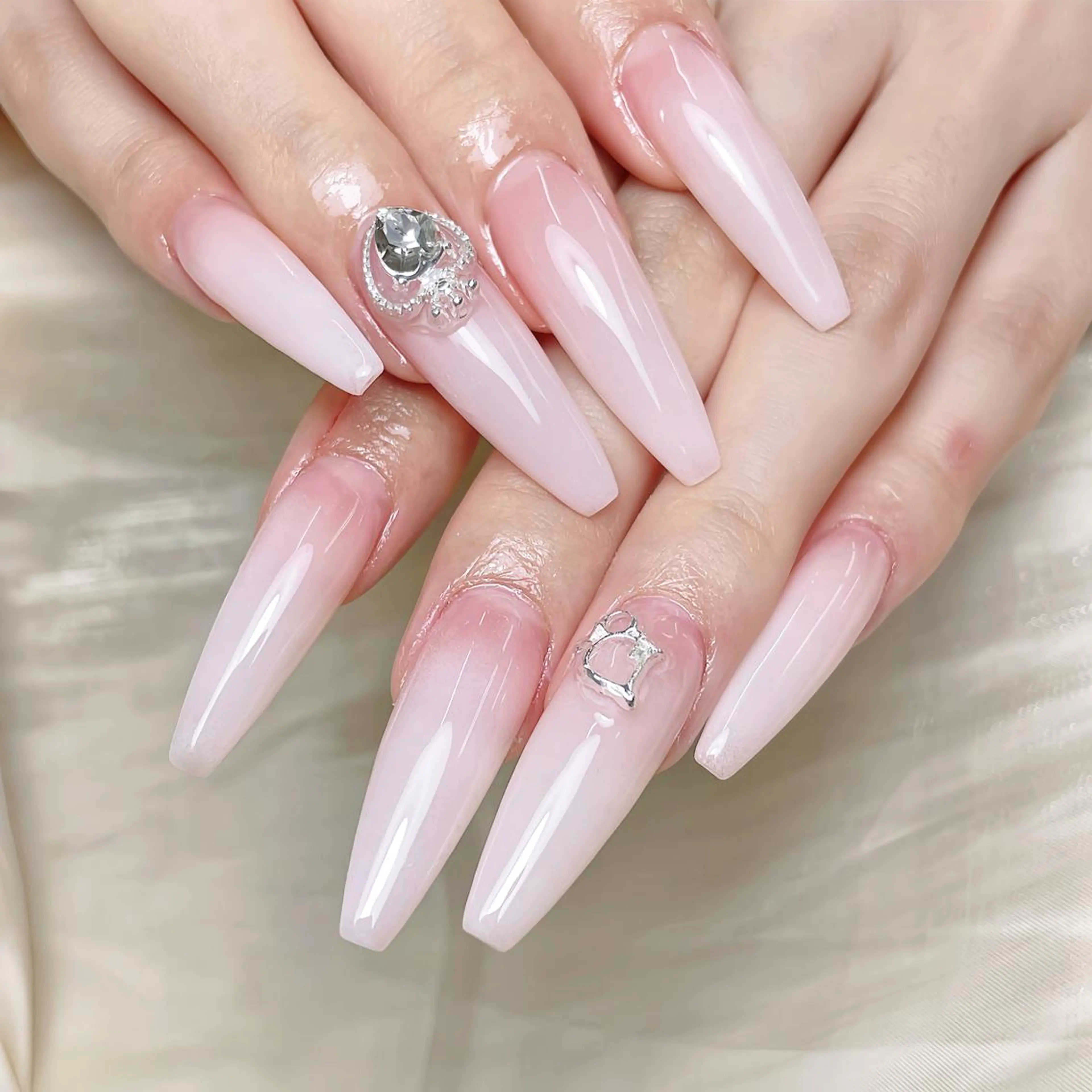 ネイル 七海🎀 💗のネイルデザイン